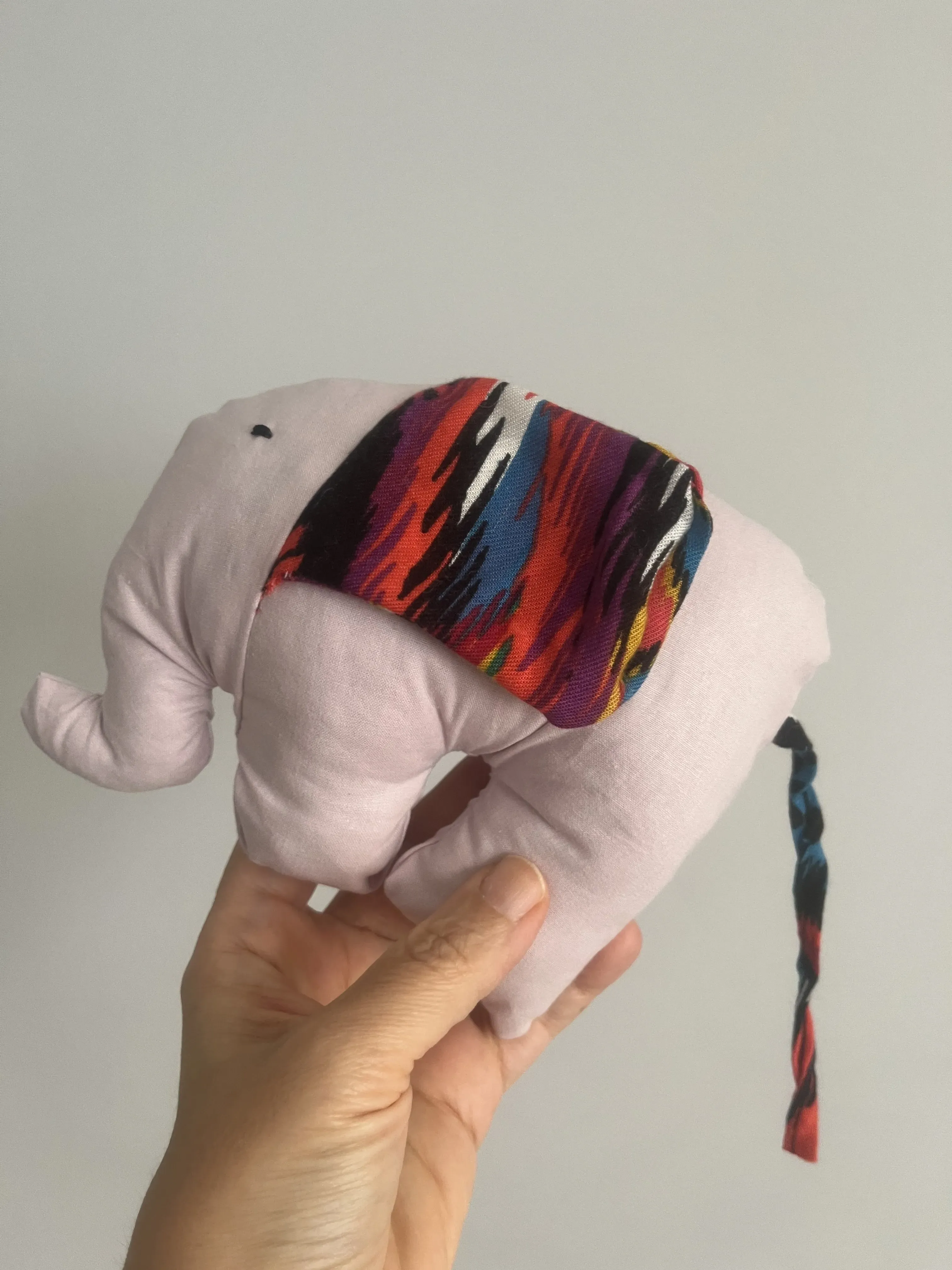 Pembe Oyuncak Fil - Pamuklu Kumaş ve Boncuk Elyaf Dolgulu