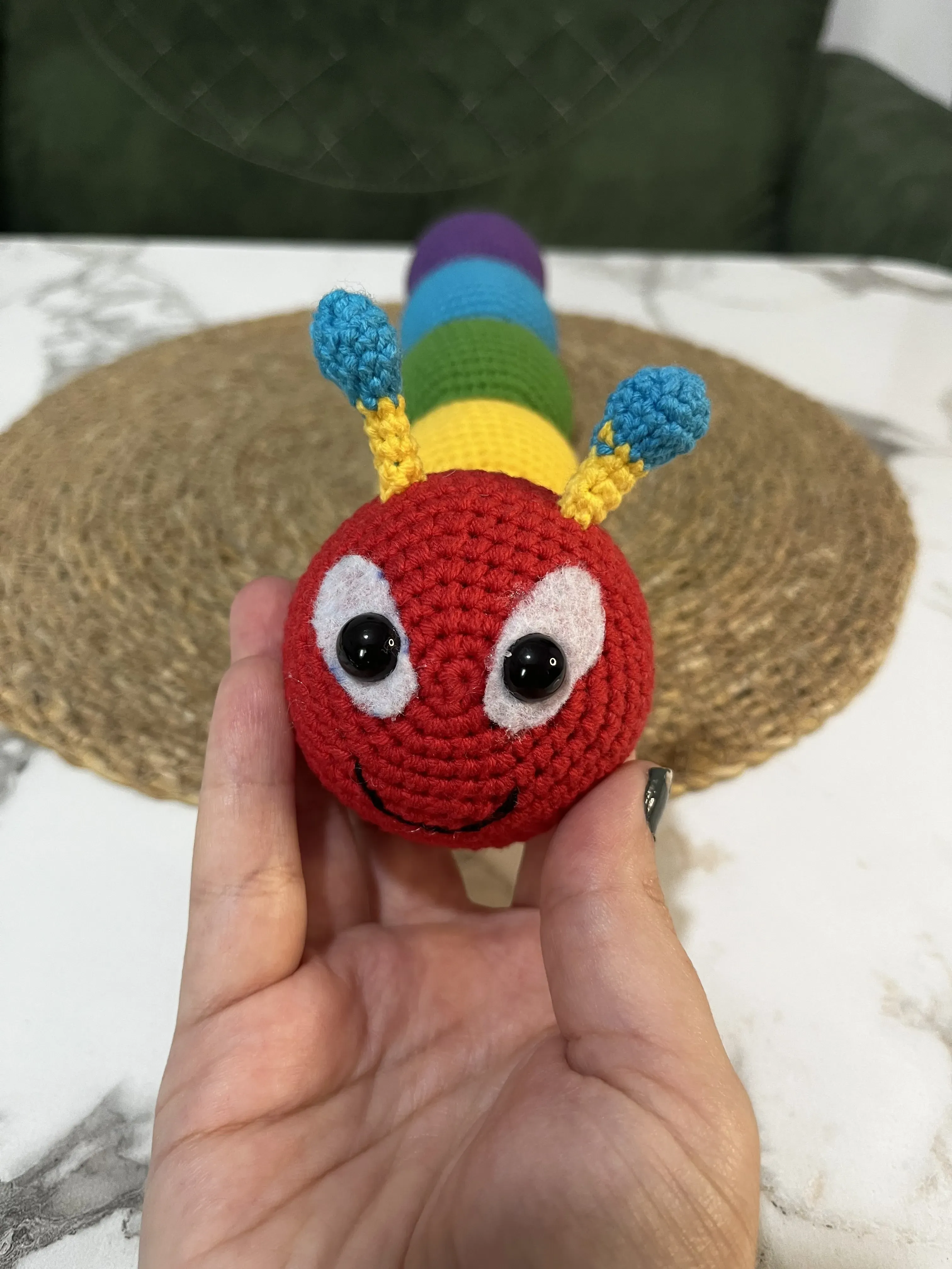 Örgü Oyuncak Renkli Tırtıl Amigurumi - Uyku ve Oyun Arkadaşı