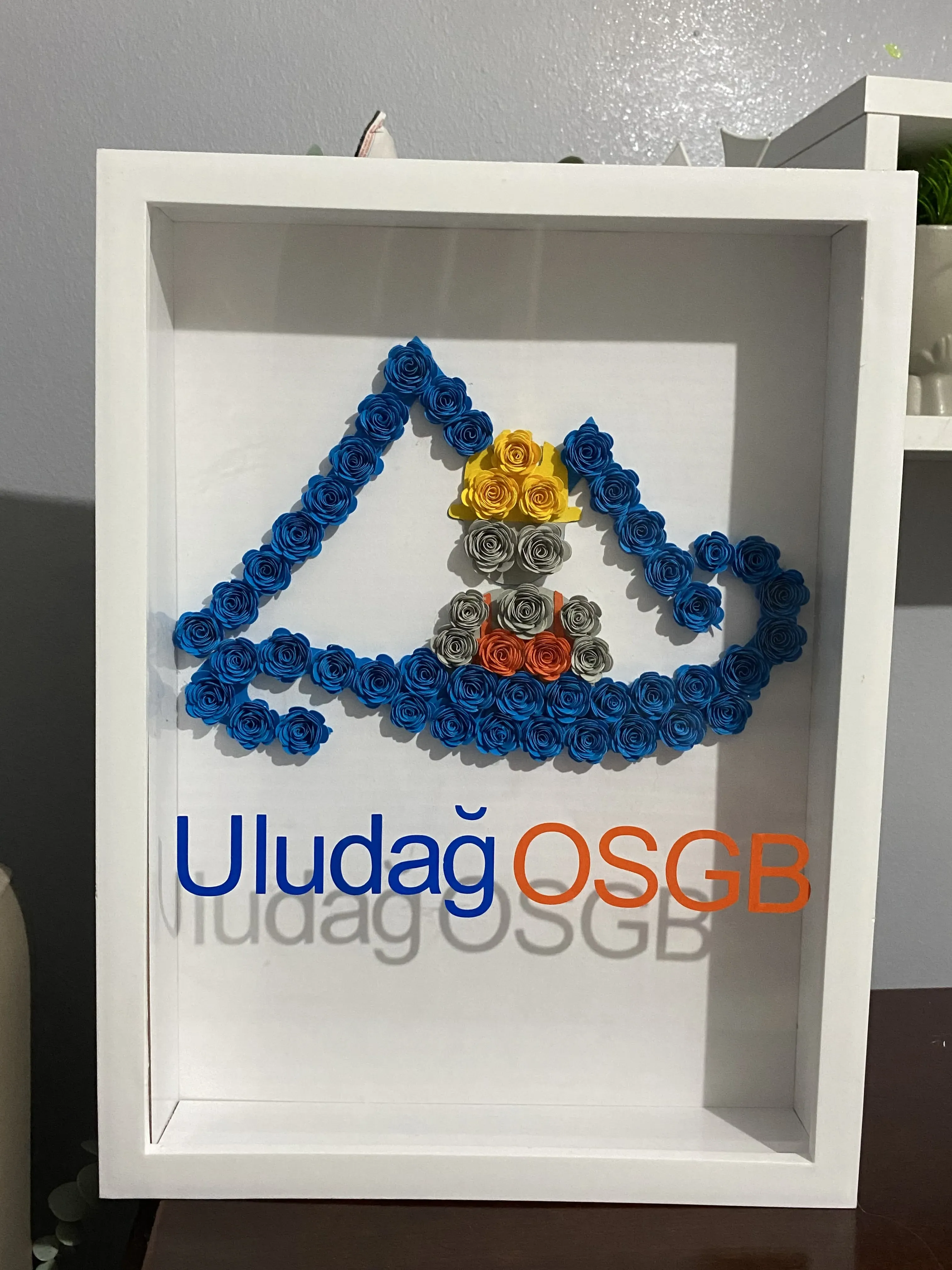 Personalized Gift Frame Flower – Special Day and Corporate Decorative Frame with Logo, Text, and Pattern Designs