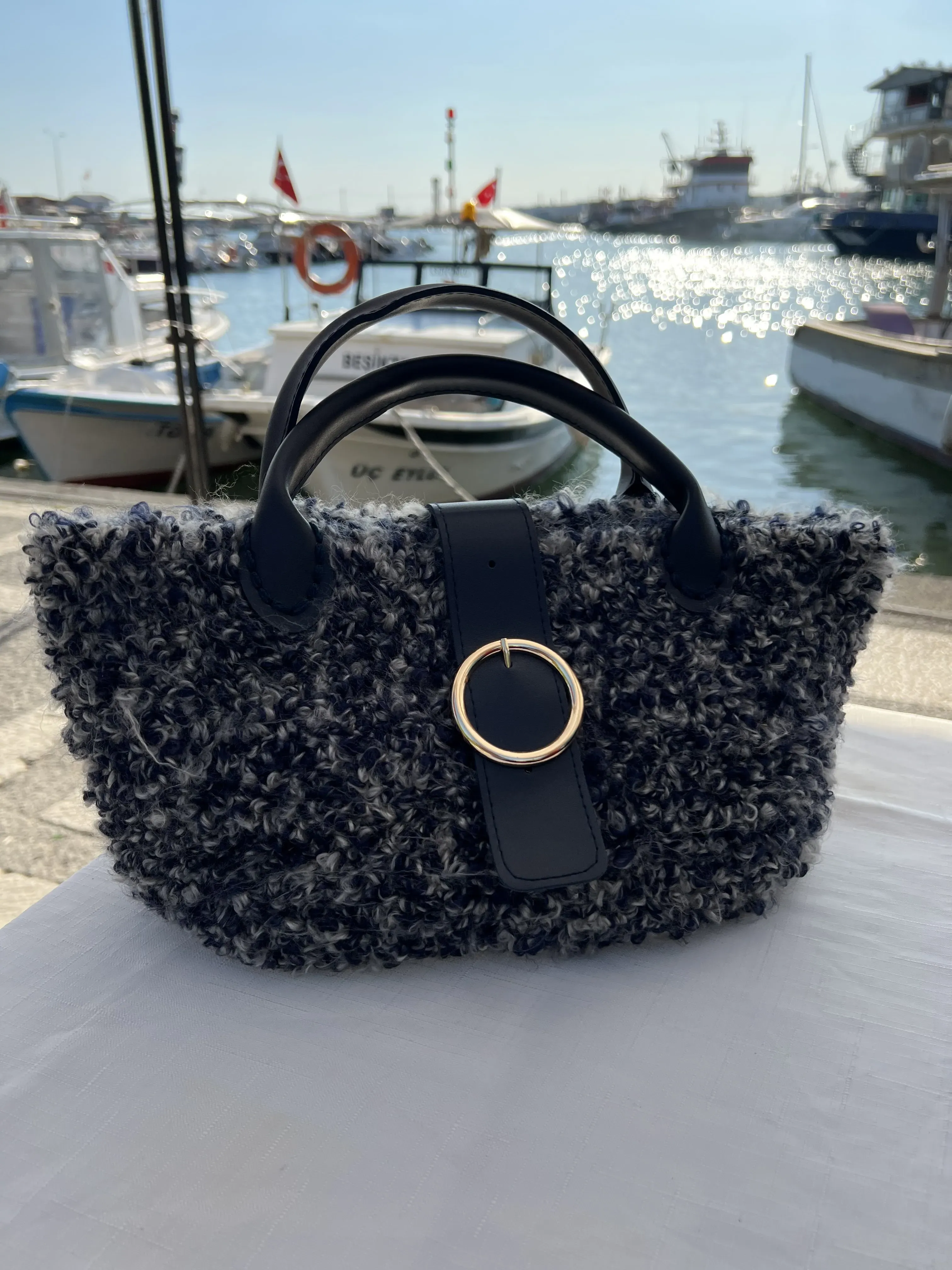 Lacivert Peluş Örgü Omuz Çantası - Astarlı ve Cepli Tasarım