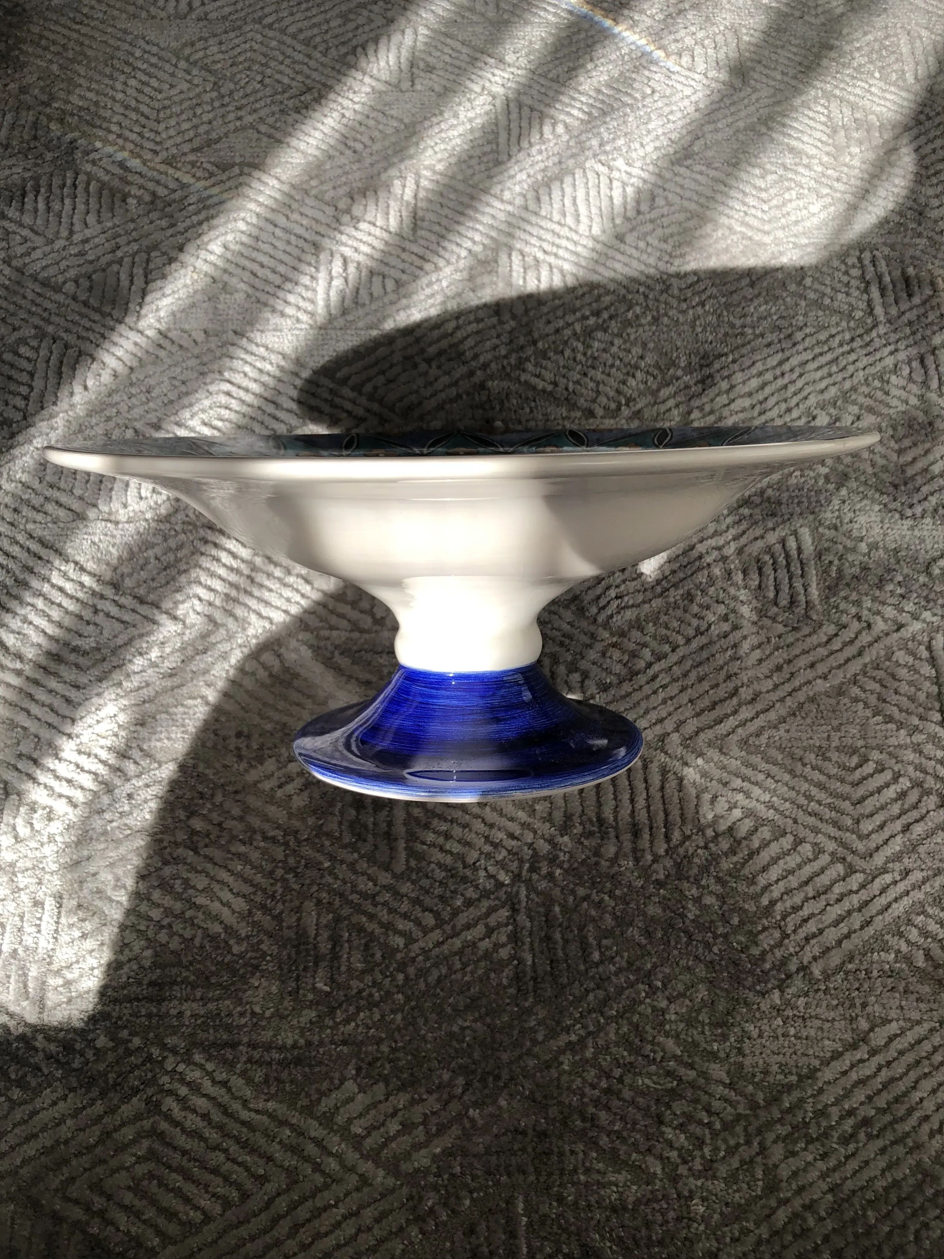 İznik Çinisi Ayaklı Kase - 30cm Çapında El İşçiliği Dekoratif