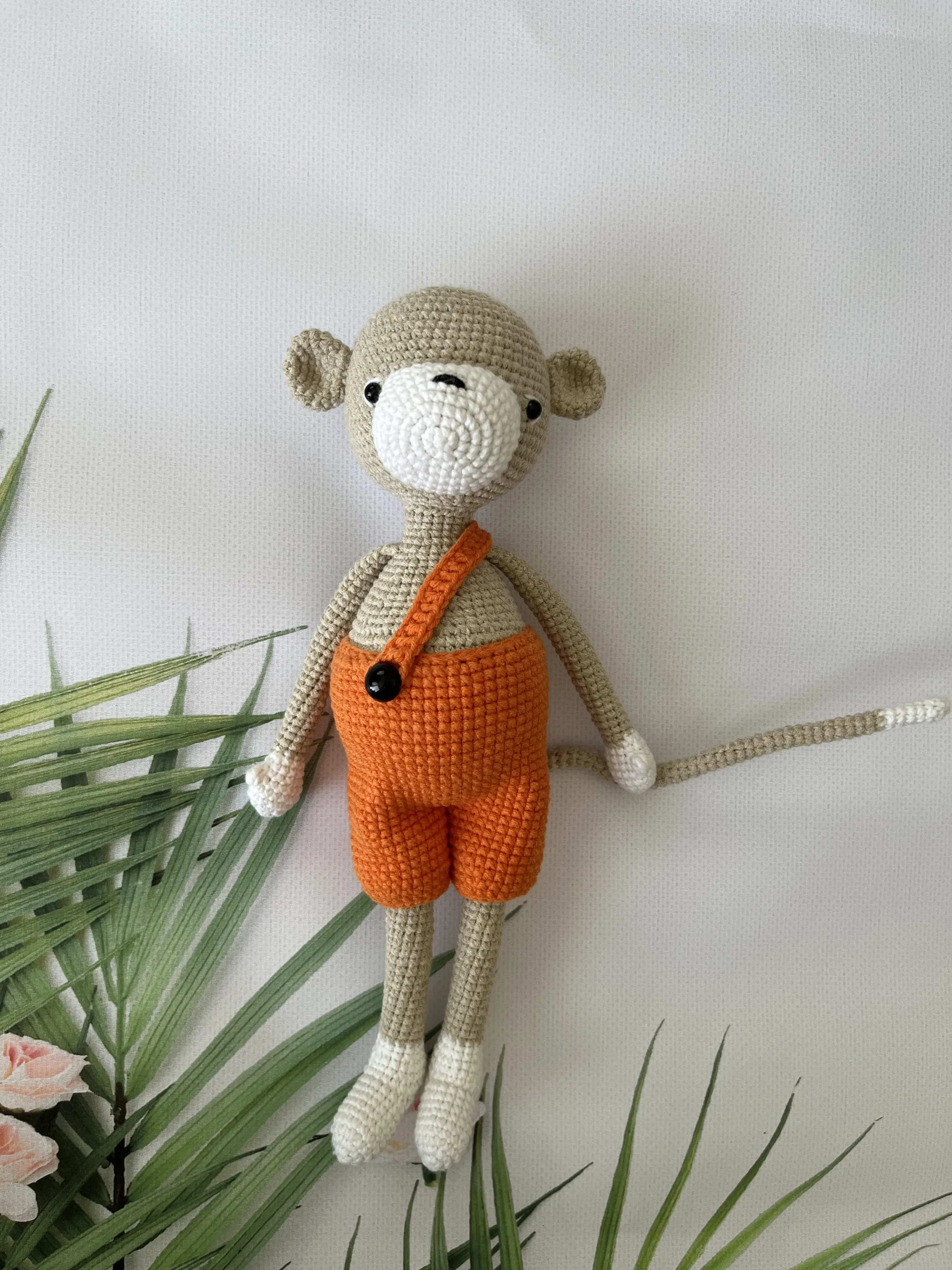 Örgü Maymun Oyuncak - Turuncu Tulumlu Cheeky Maymun - El Emeği