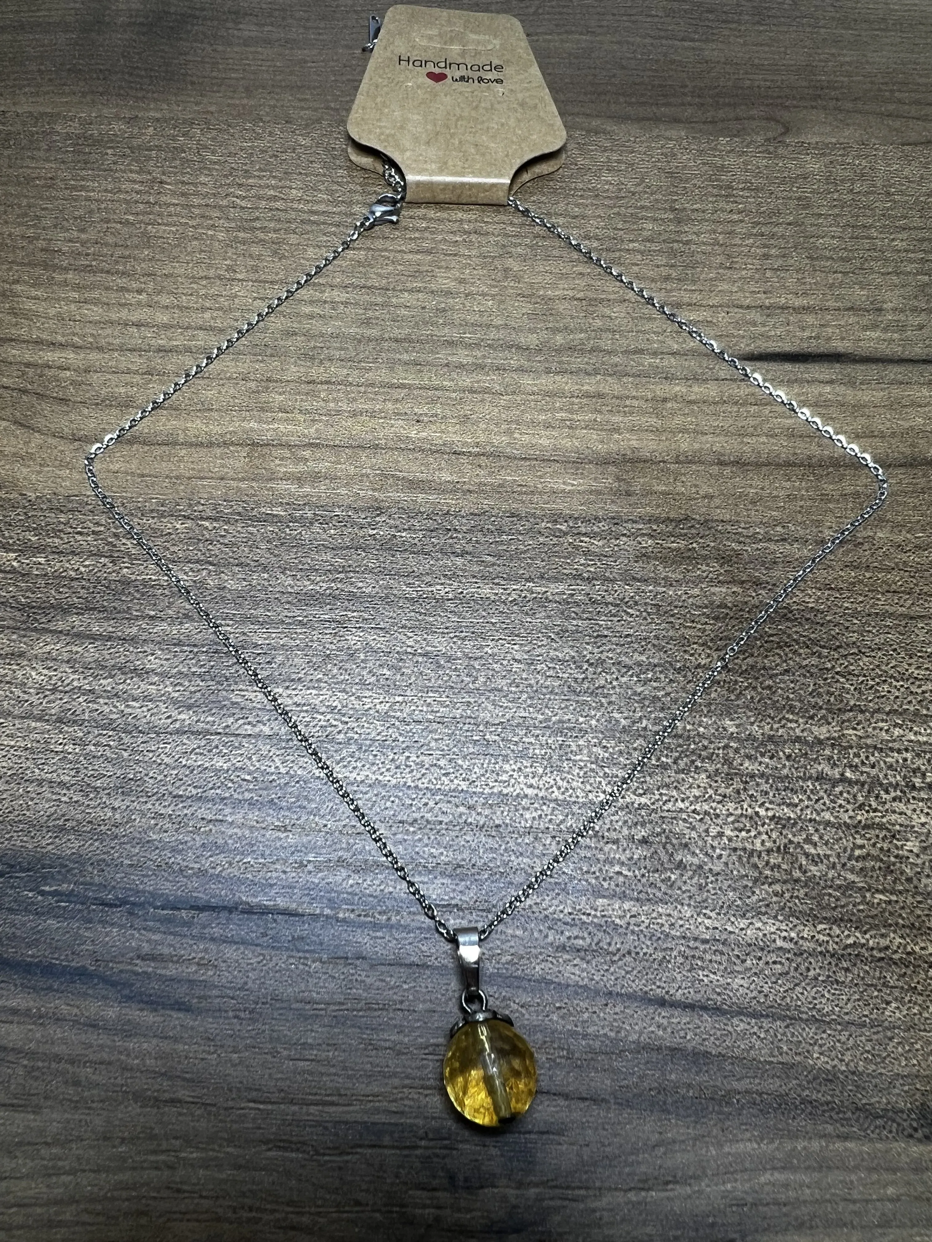 🌞 Sitrin Taşı Kolye – El Yapımı, Doğal Enerji ve Şıklık