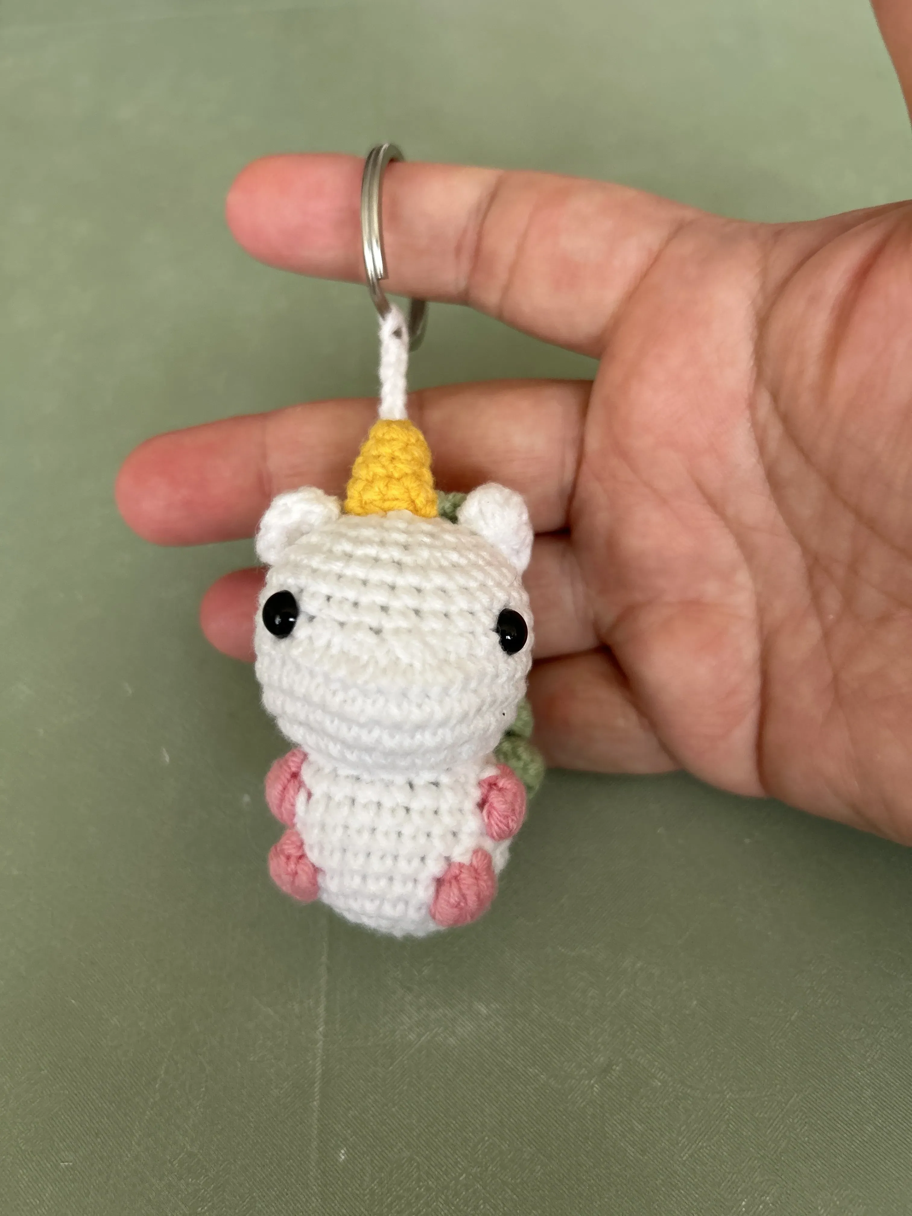 El Örgüsü Amigurumi Unicorn Anahtarlık