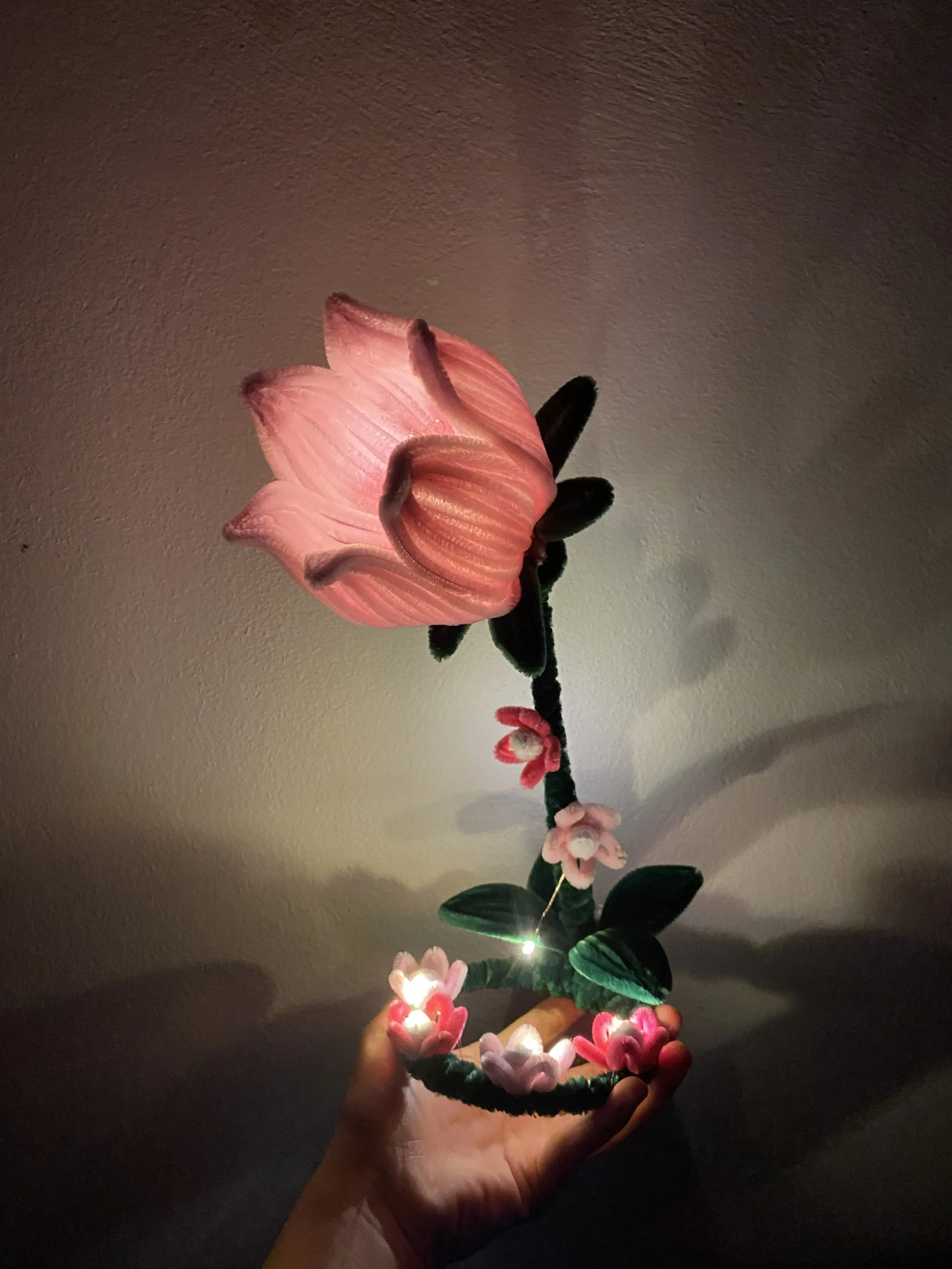 Pembe Çiçek Tasarımlı Şönil Gece Lambası - Dekoratif Aydınlatma