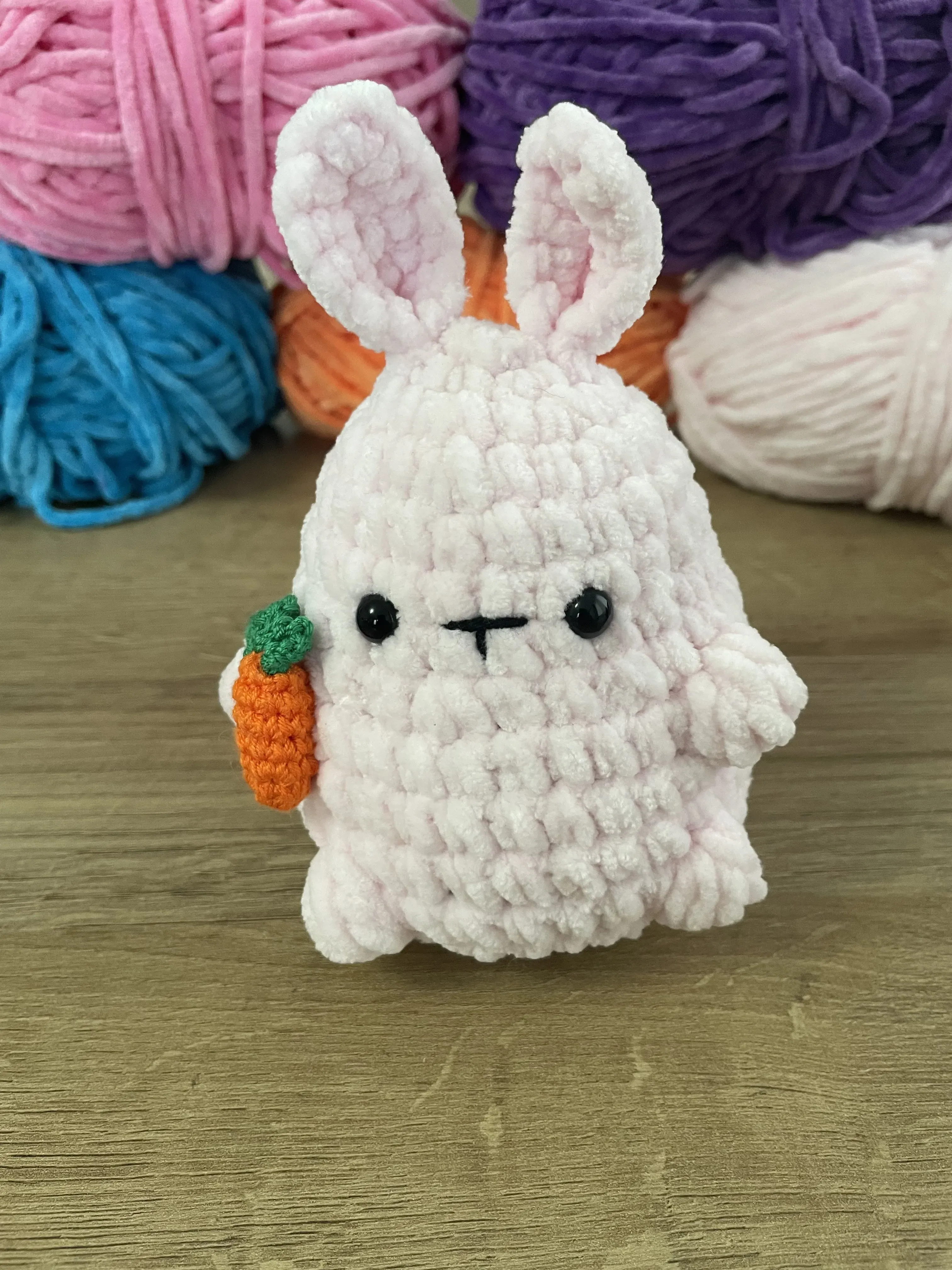 Örgü Tavşan Peluş Oyuncak - Toz Pembe Renkli El Yapımı Sevimli Tasarım