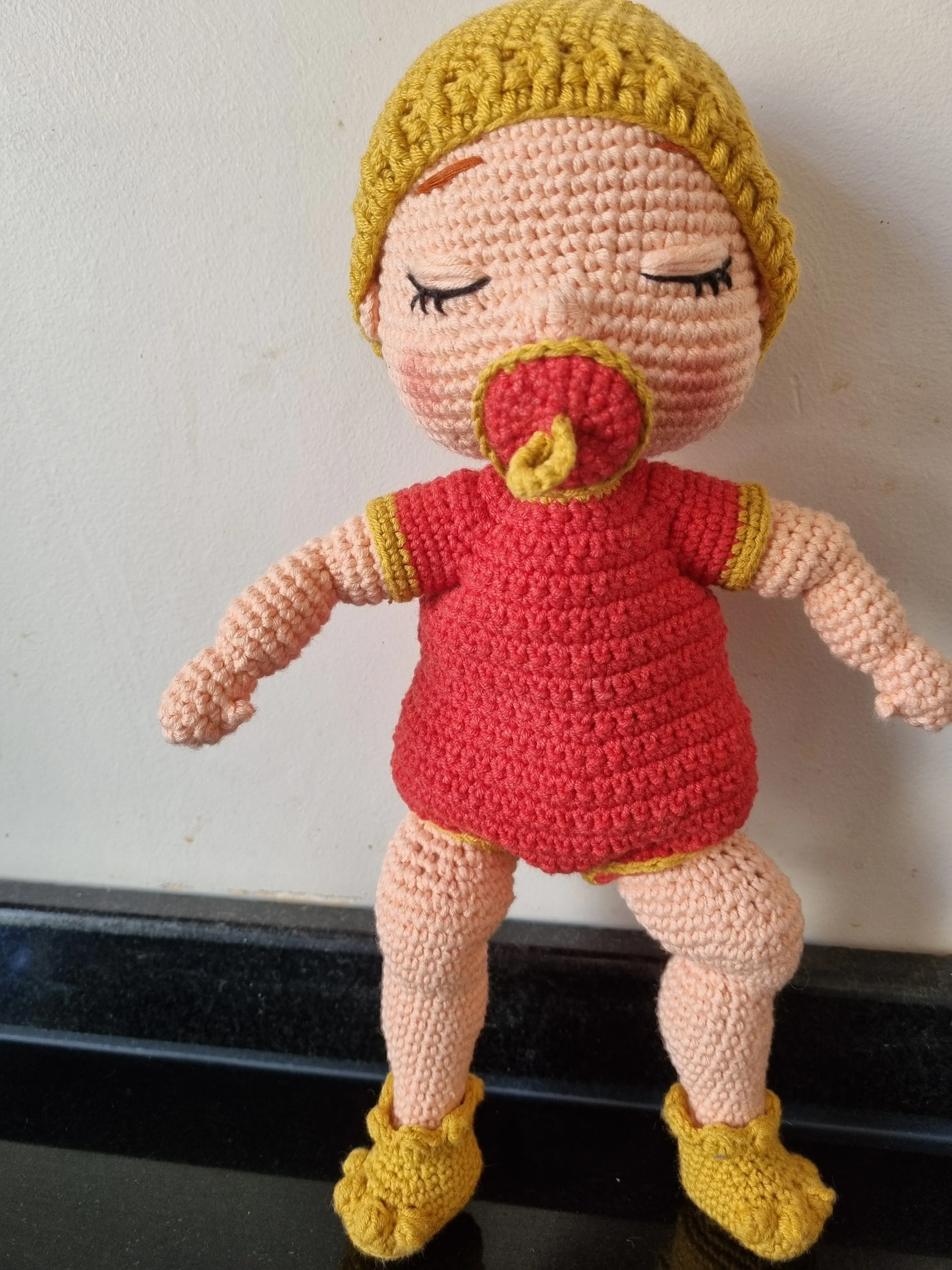 32 cm Fonksiyonlu Amigurumi Oyuncak Bebek - Mıknatıslı Emzikli