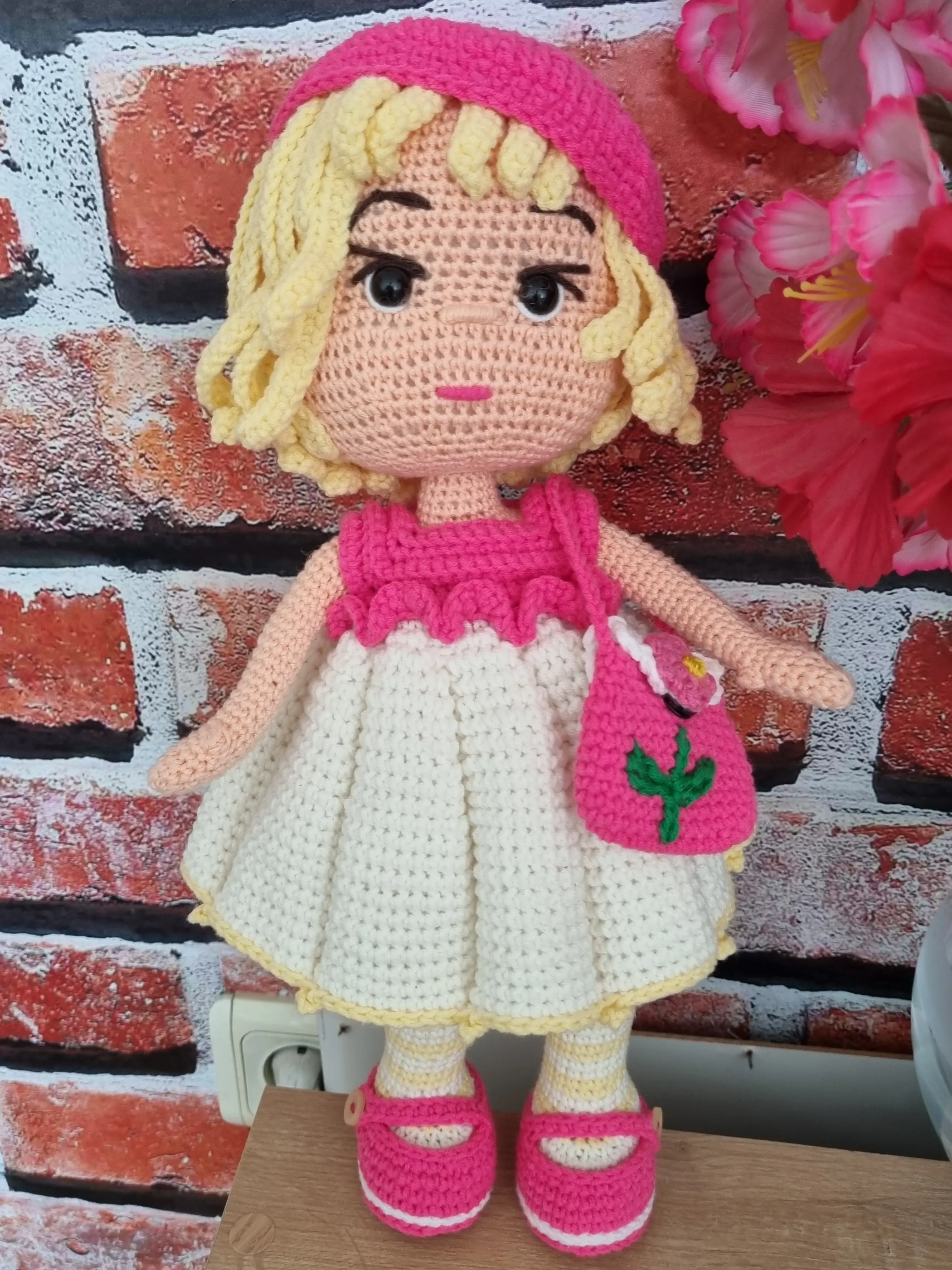 34 cm Sarı Saçlı Amigurumi Oyuncak Bebek - Çıkarılabilir Elbiseli