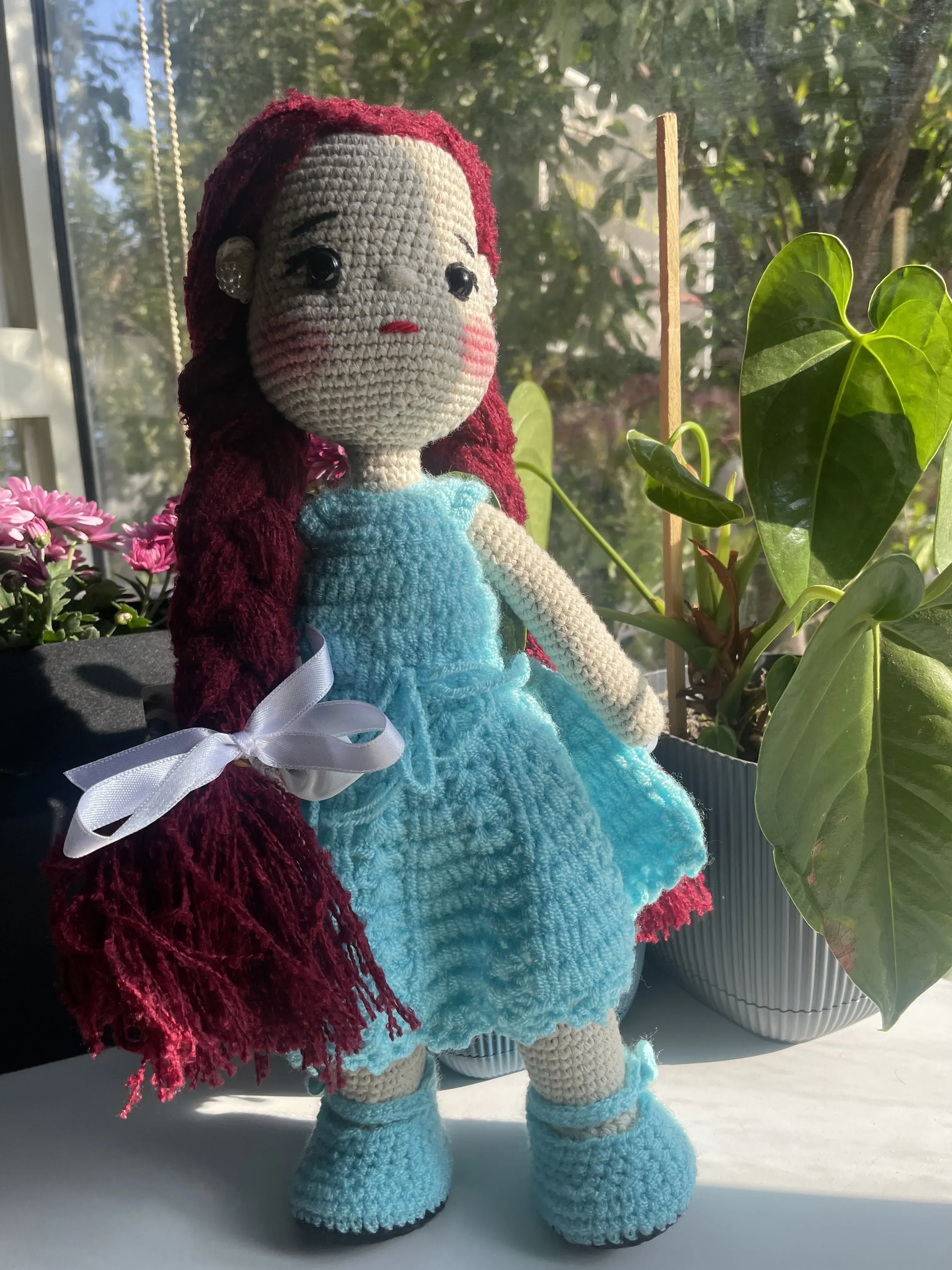 Mavi Elbiseli Kızıl Saçlı Amigurumi Bebek - Organik Pamuk Dolgulu