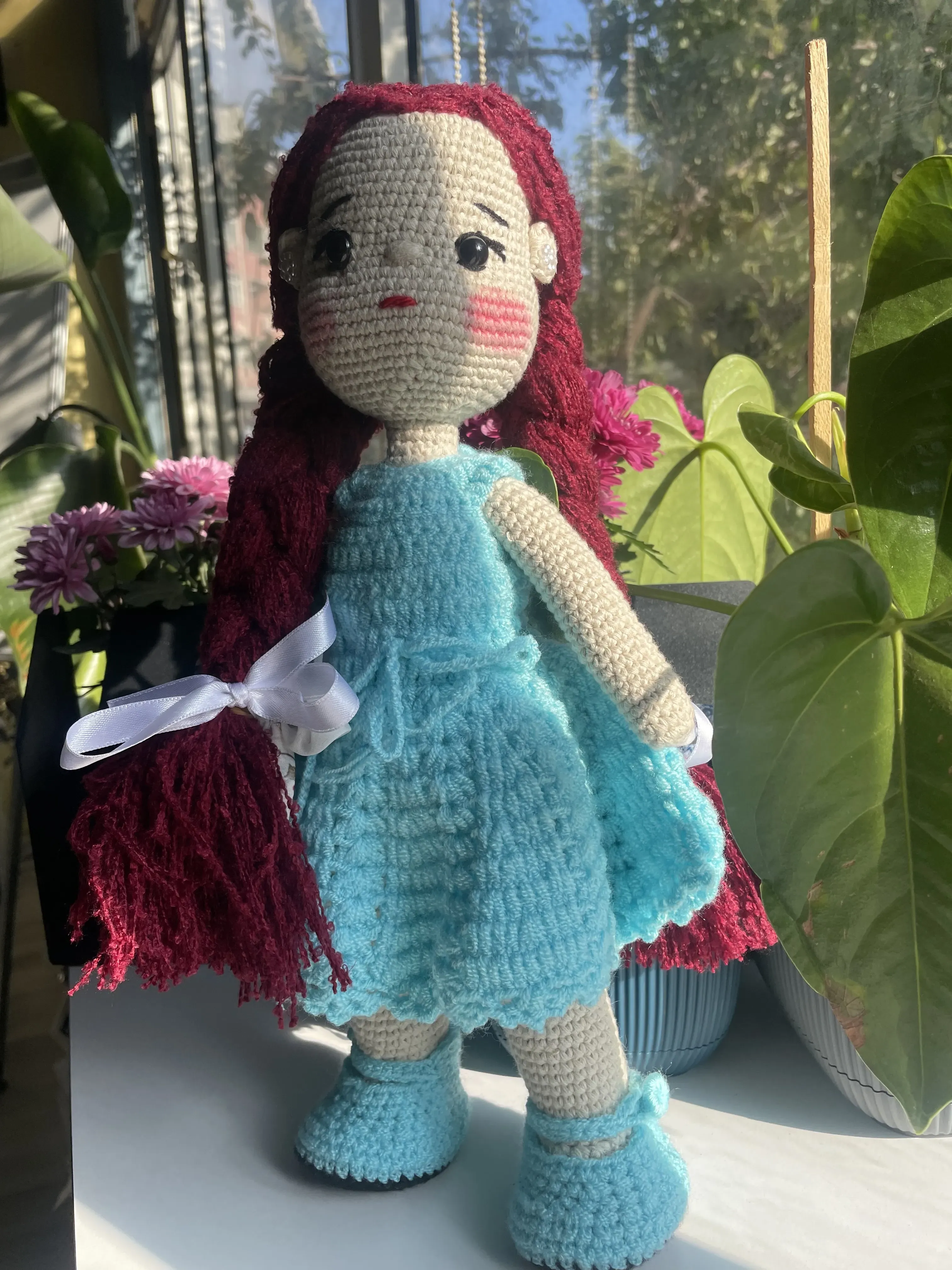 Mavi Elbiseli Kızıl Saçlı Amigurumi Bebek - Organik Pamuk Dolgulu