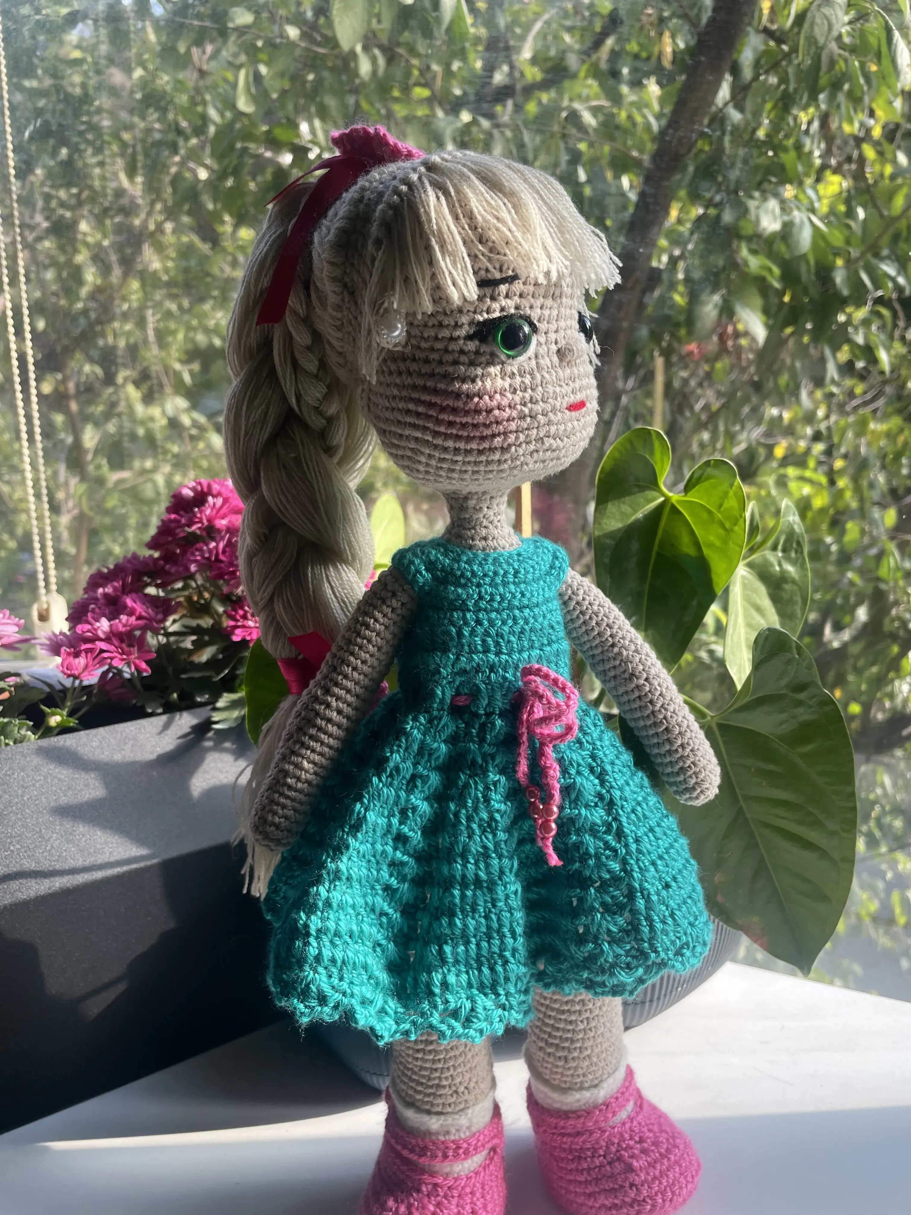 Sarışın Perçemli Amigurumi Bebek Oyuncak - El Örgüsü Bebek