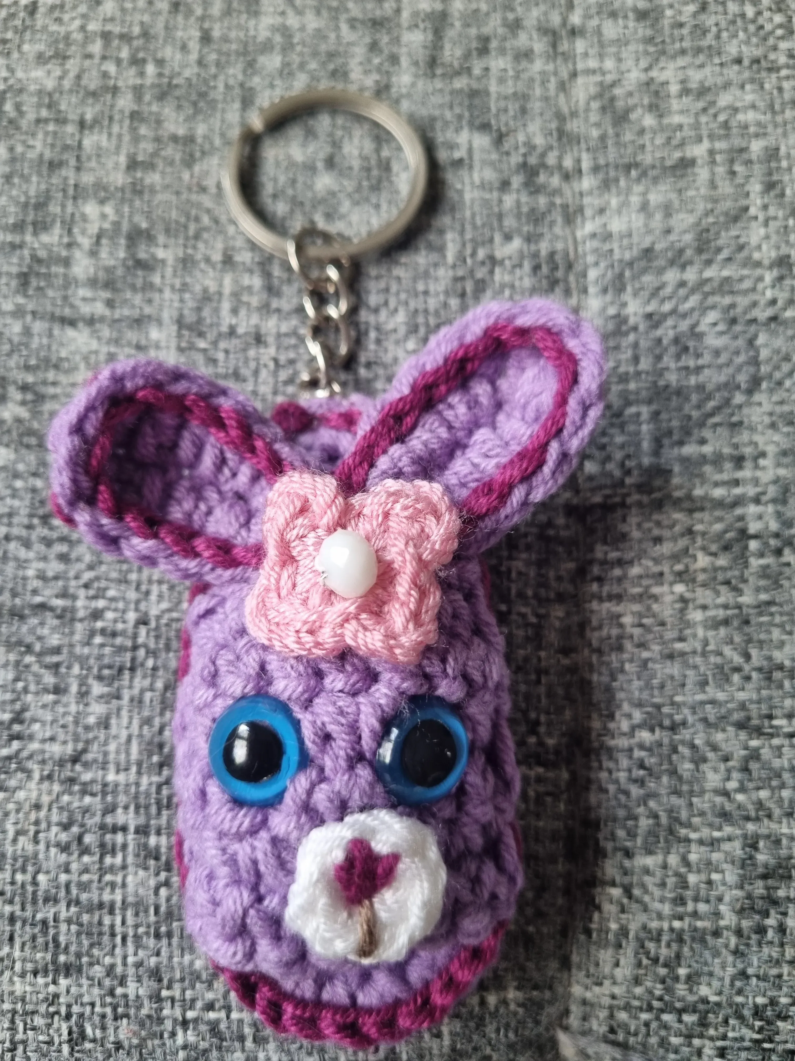 El Yapımı Tavşan Figürlü Amigurumi Anahtarlık