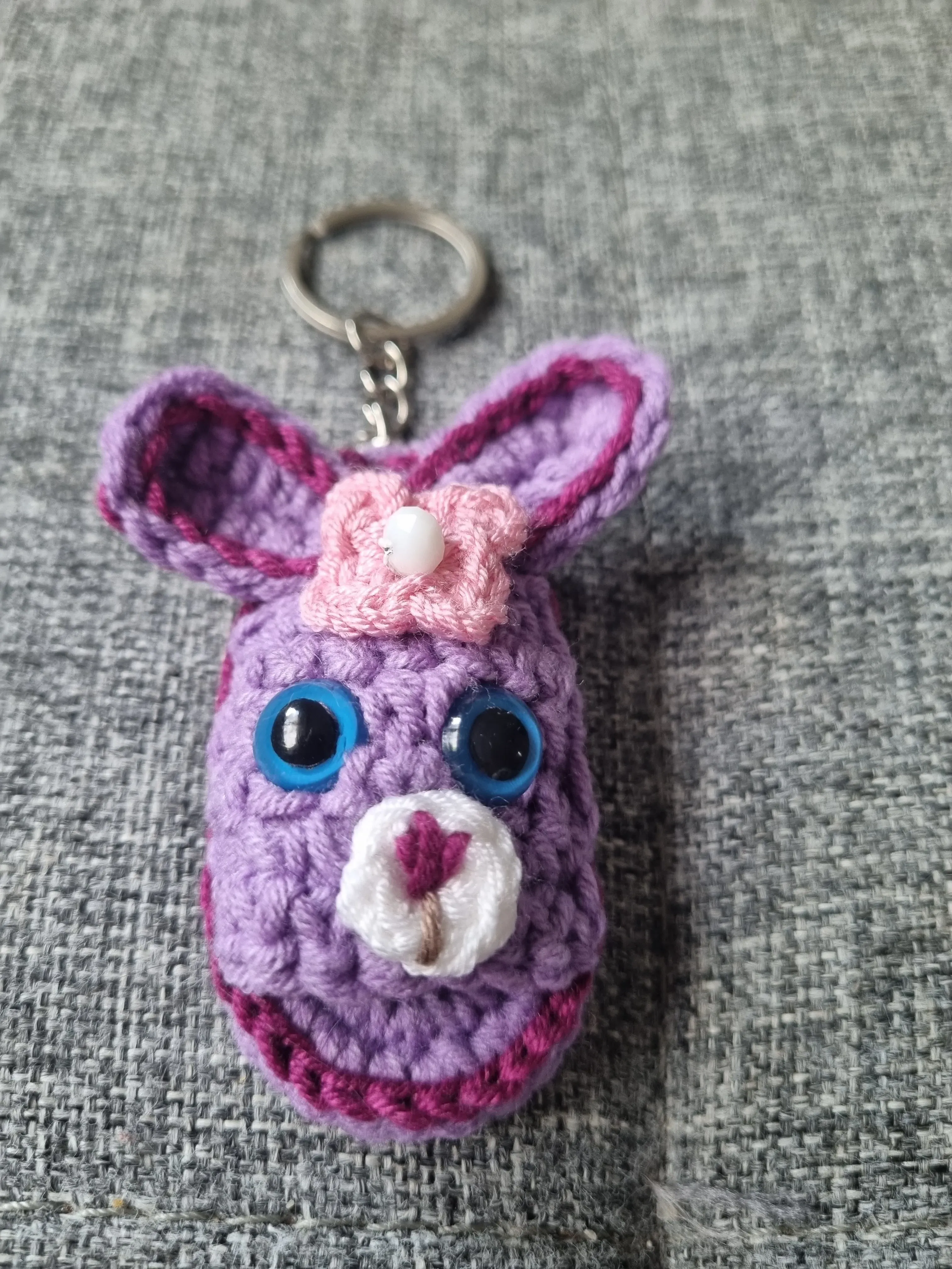 El Yapımı Tavşan Figürlü Amigurumi Anahtarlık