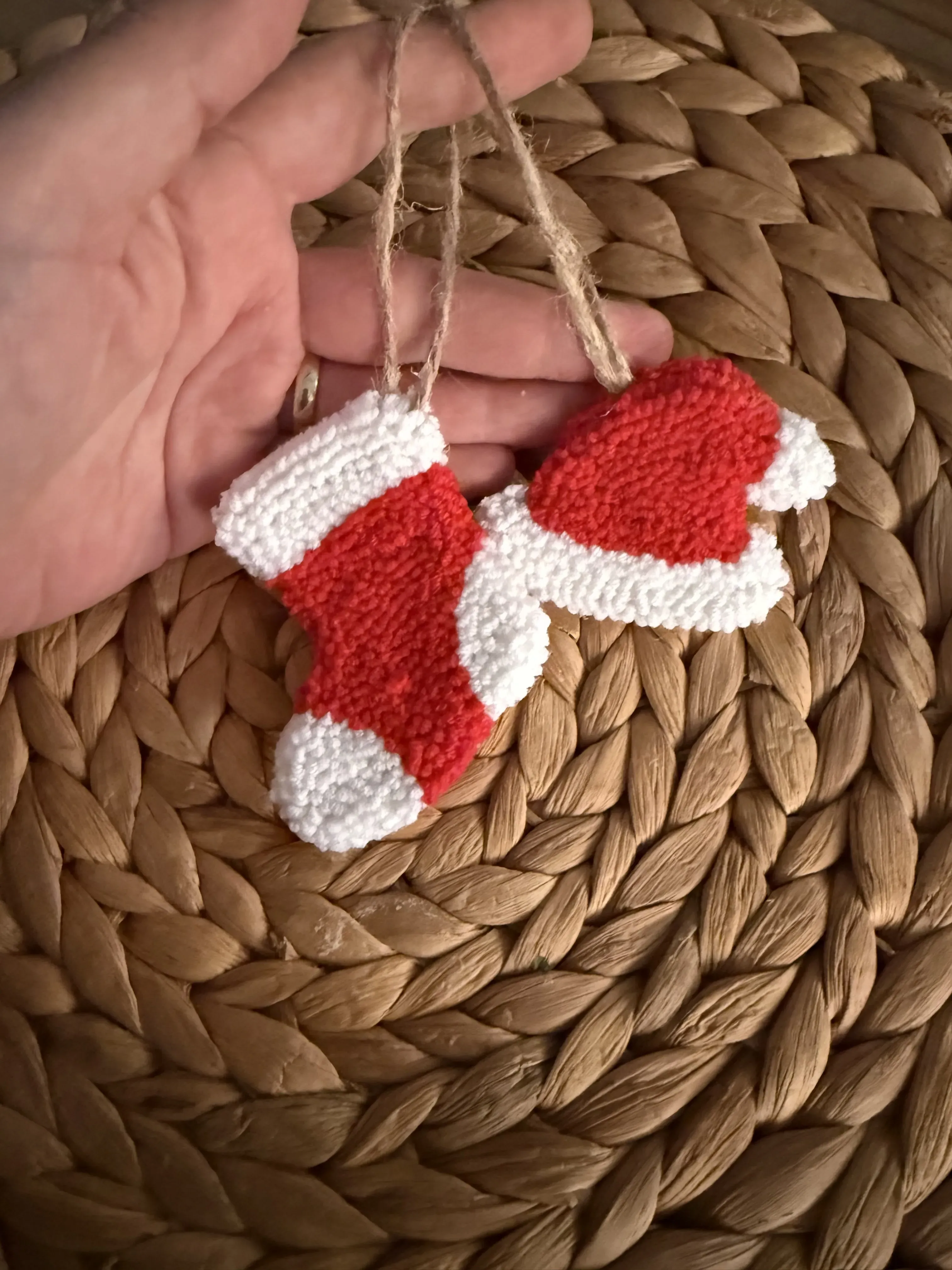 Punch Nakışı Yılbaşı Çorap ve Şapka Seti - El Emeği Dekoratif