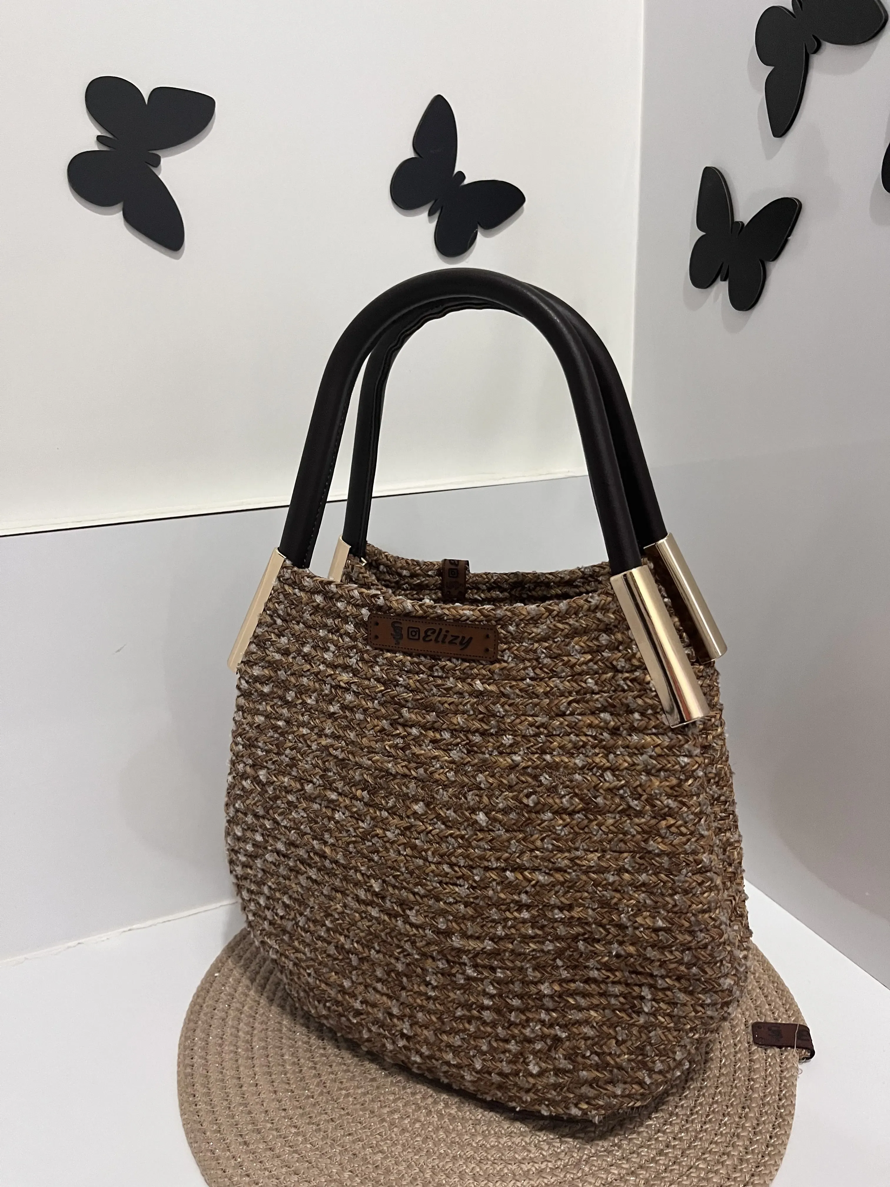 Kahverengi Örgü Desenli Kadın Omuz Çantası - Şık ve Özel Tasarım