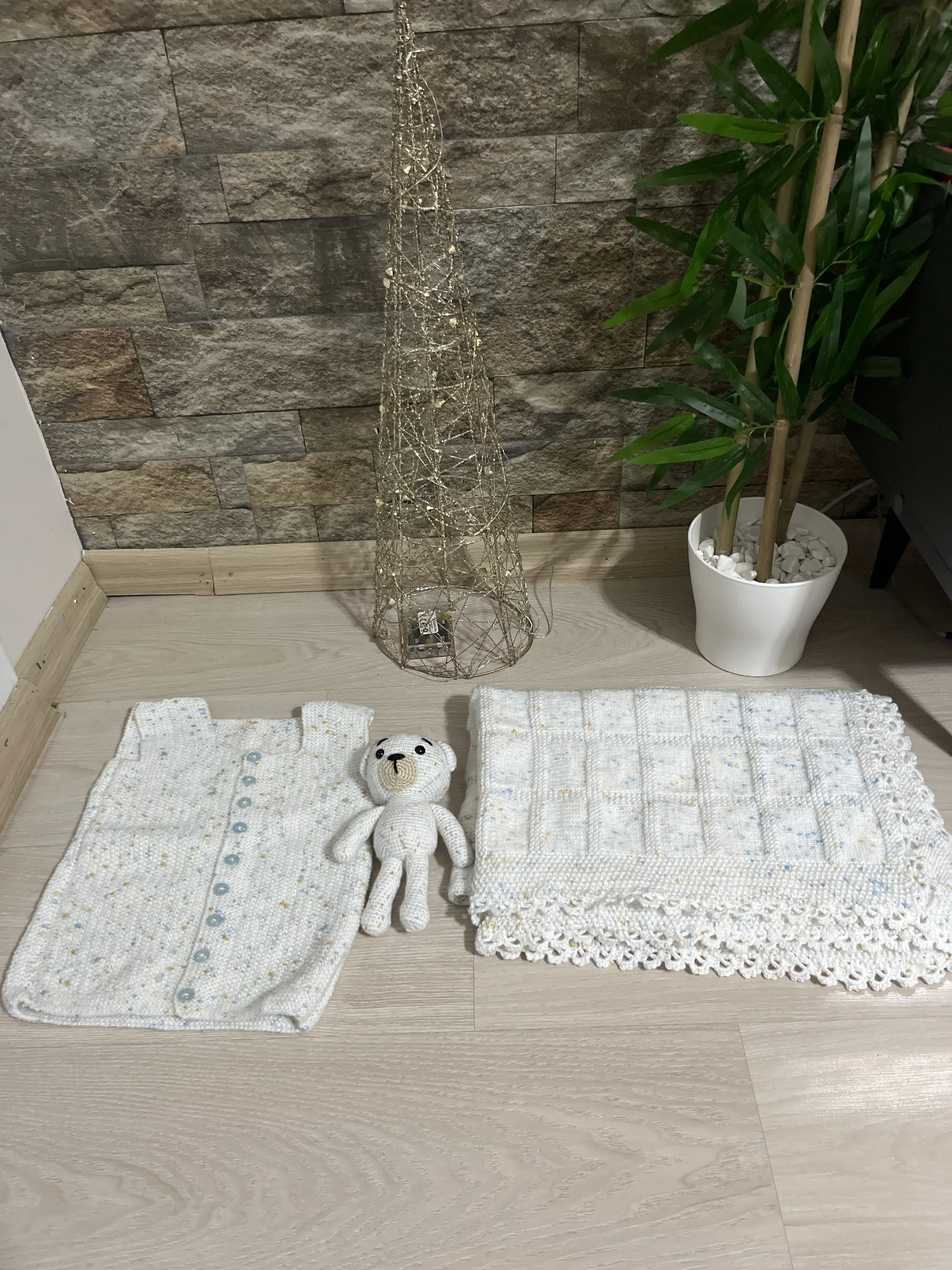 Örgü Bebek Battaniye, Yelek ve Amigurumi Oyuncak Seti - El Emeği