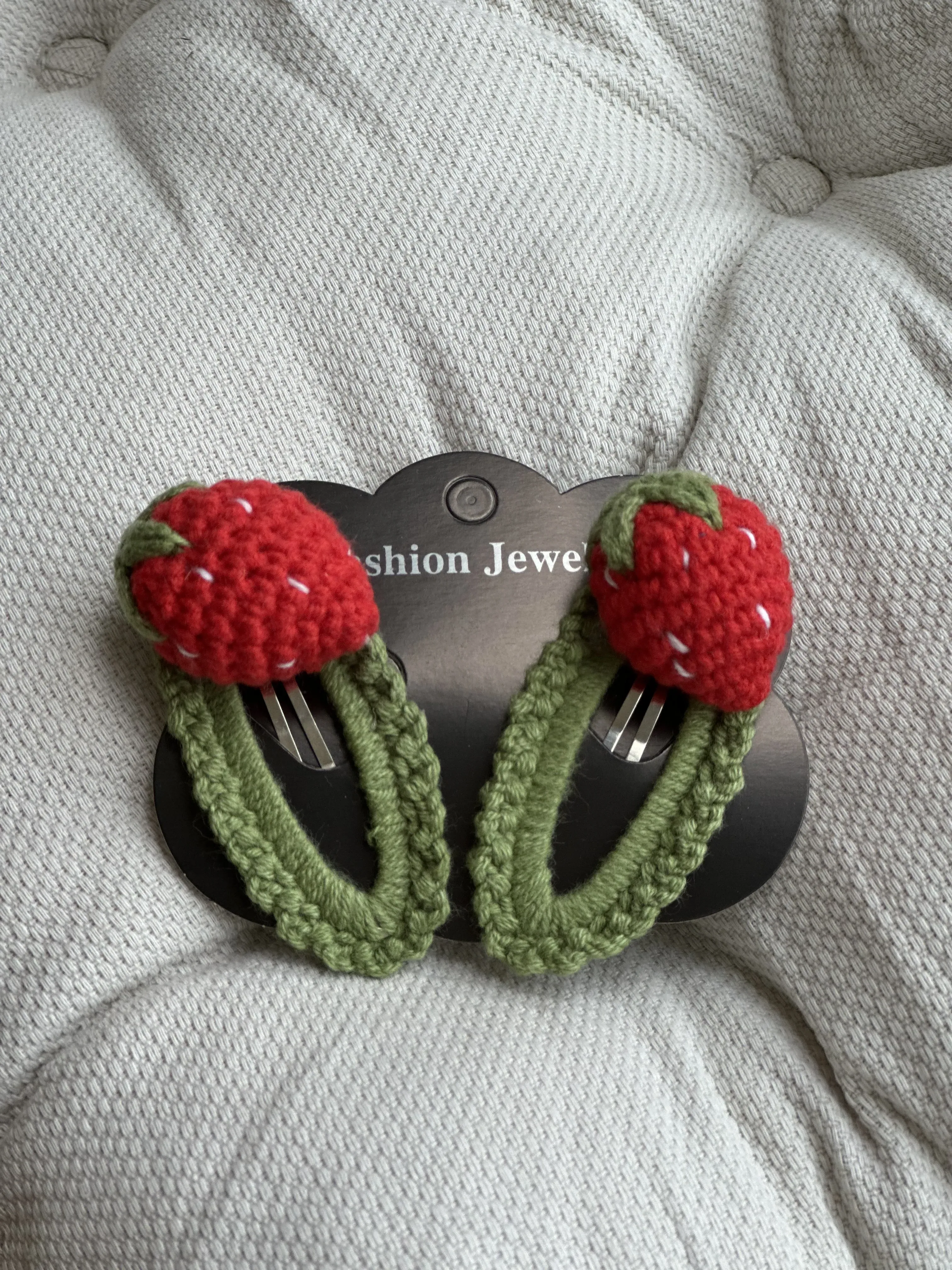 El Örgüsü Çilek Detaylı Toka