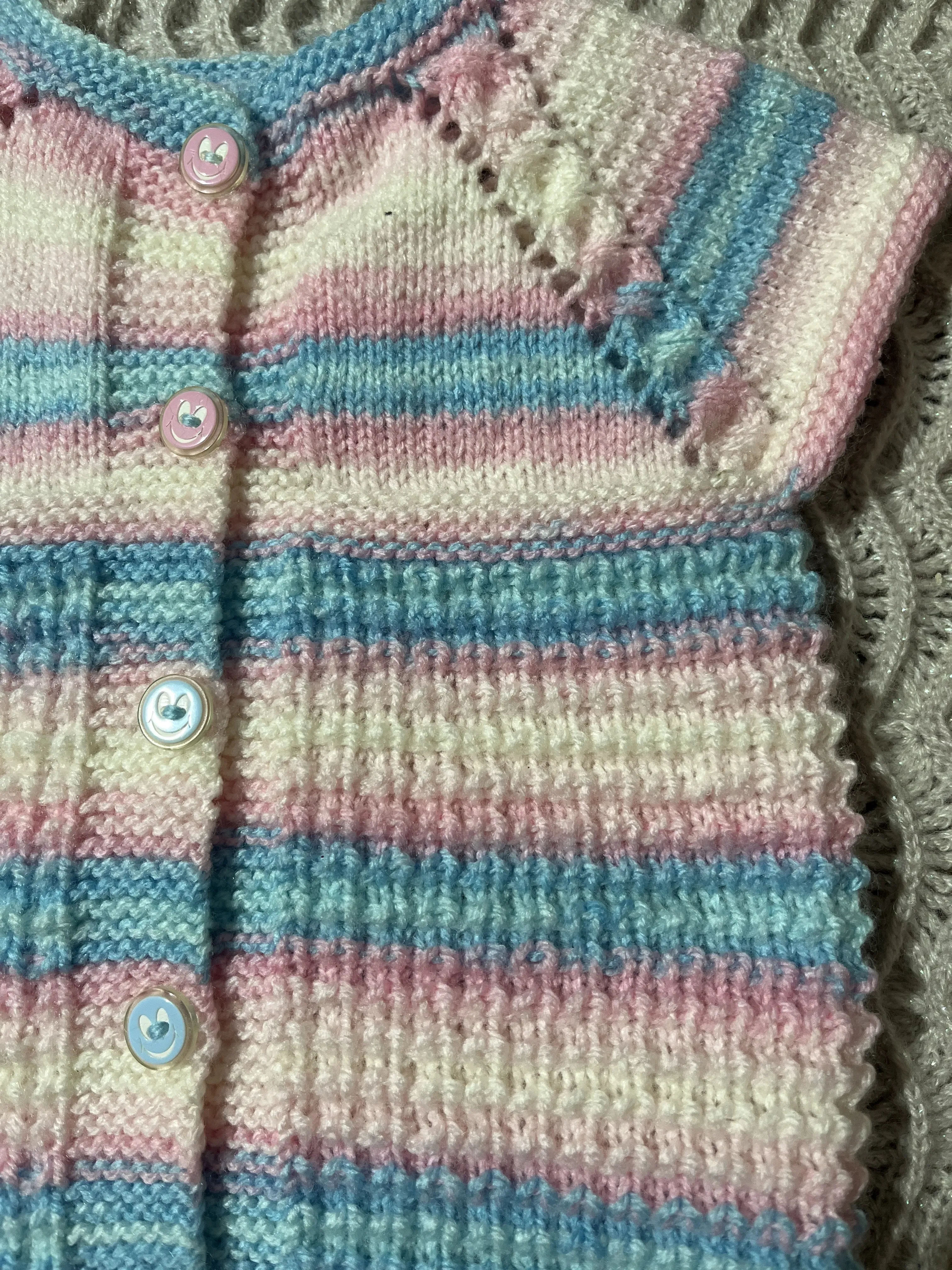 Örgü Kız Erkek 1 Yaş Bebek Yelek - Pembe, Mavi, Beyaz Çizgili