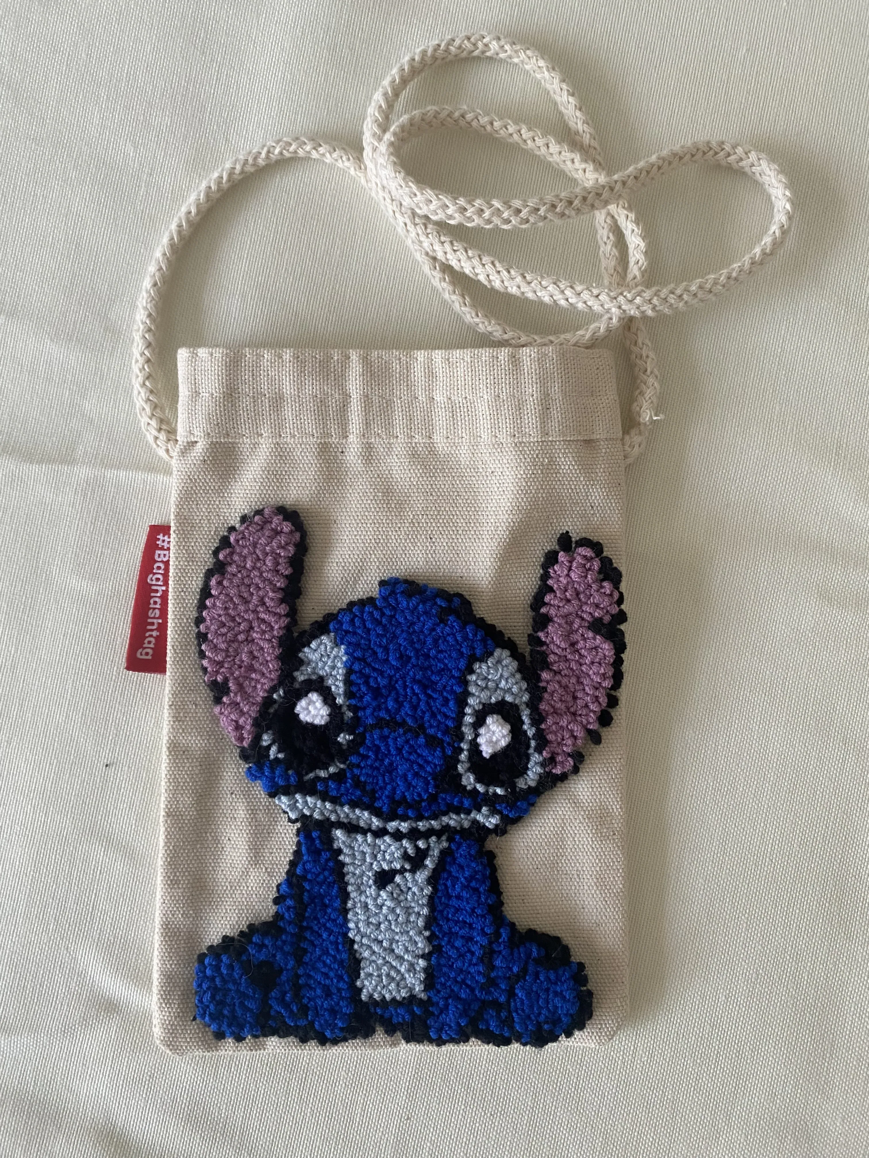 Stitch Punch İşlemeli Kanvas Telefon Çantası - Askılı Model