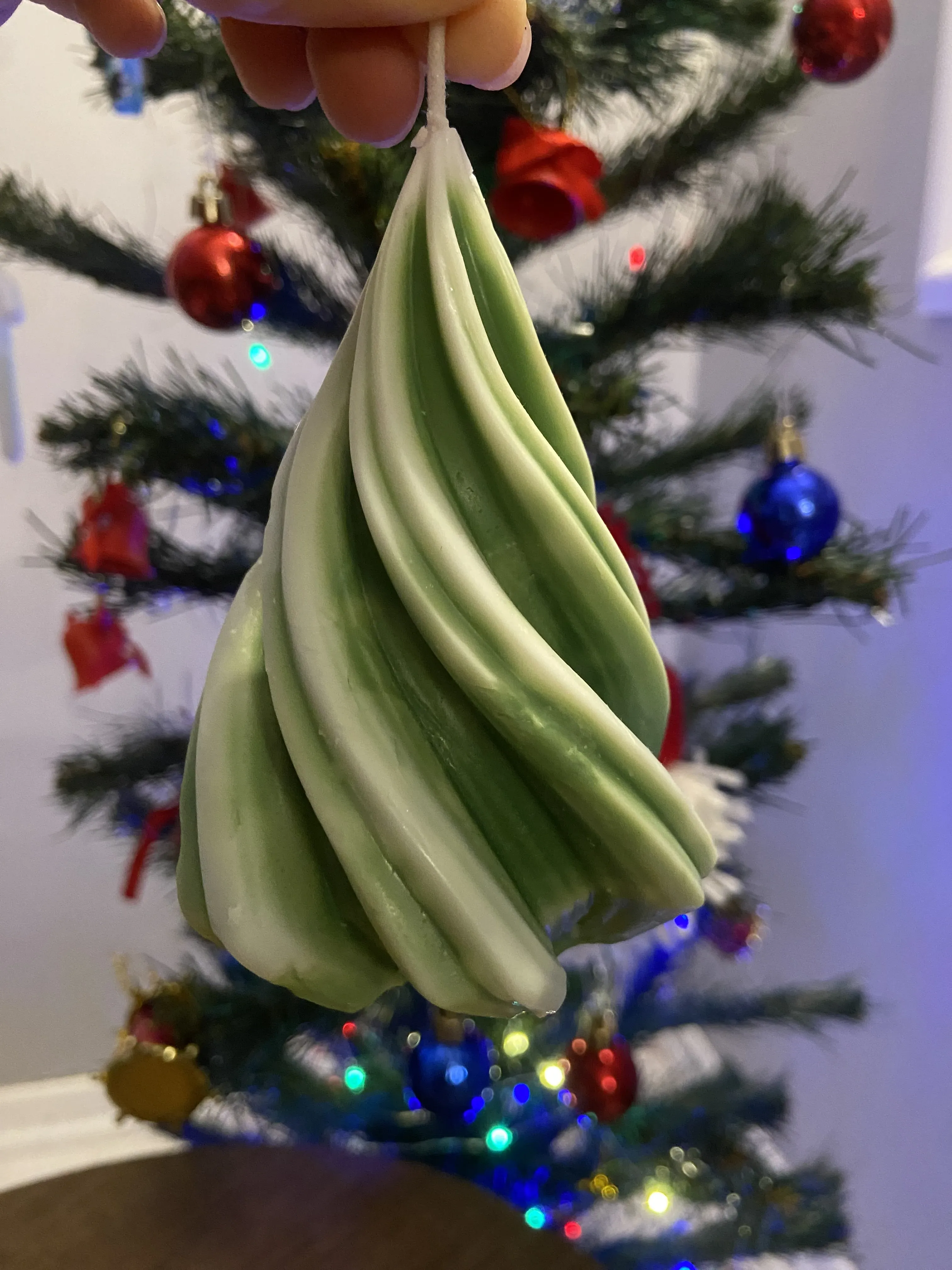 Spiral Çam Ağacı Mum - Vanilya Kokulu, Doğal Soya Wax İçerikli