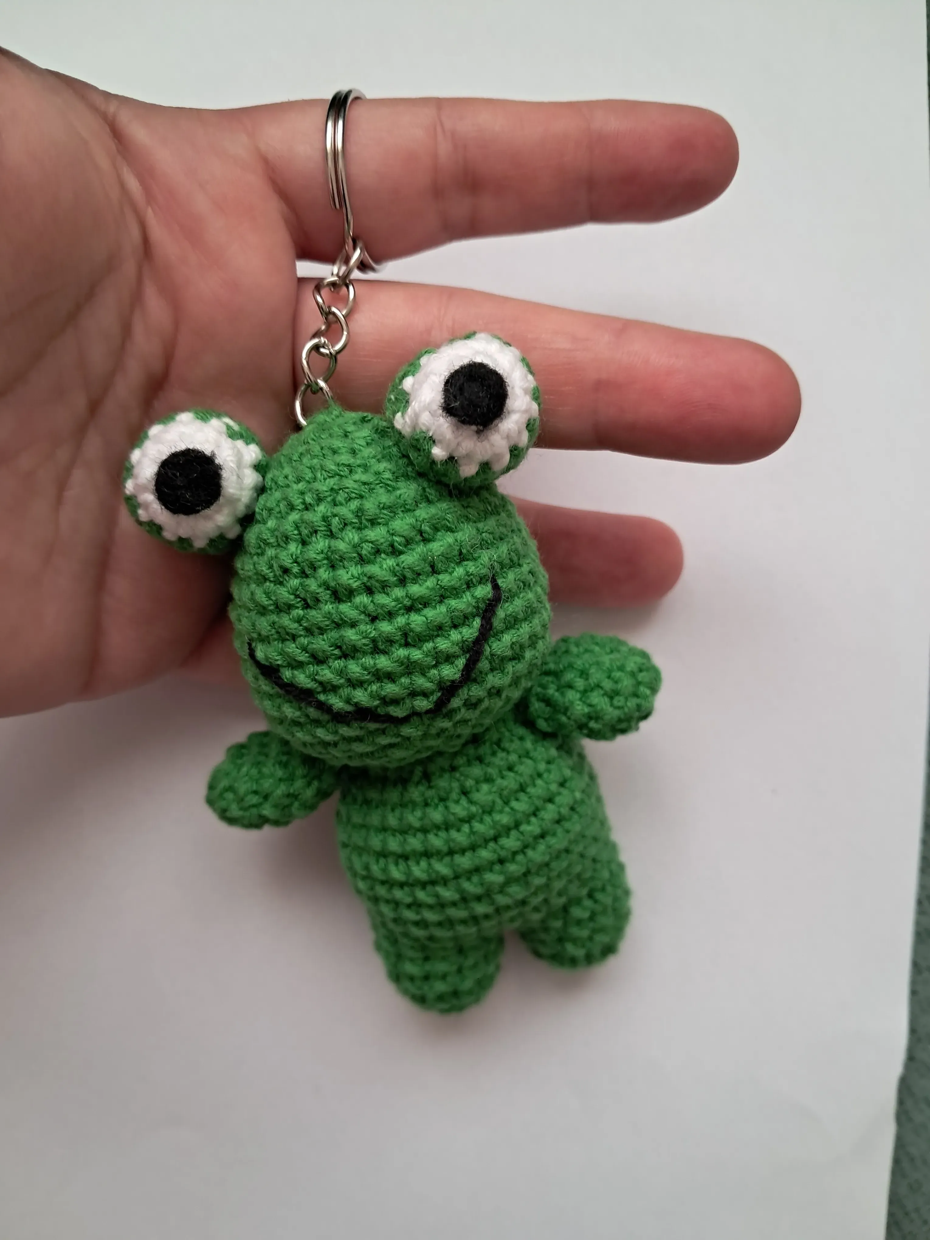 Yeşil Örgü Kurbağa Anahtarlık - Amigurumi El Emeği Hediyelik