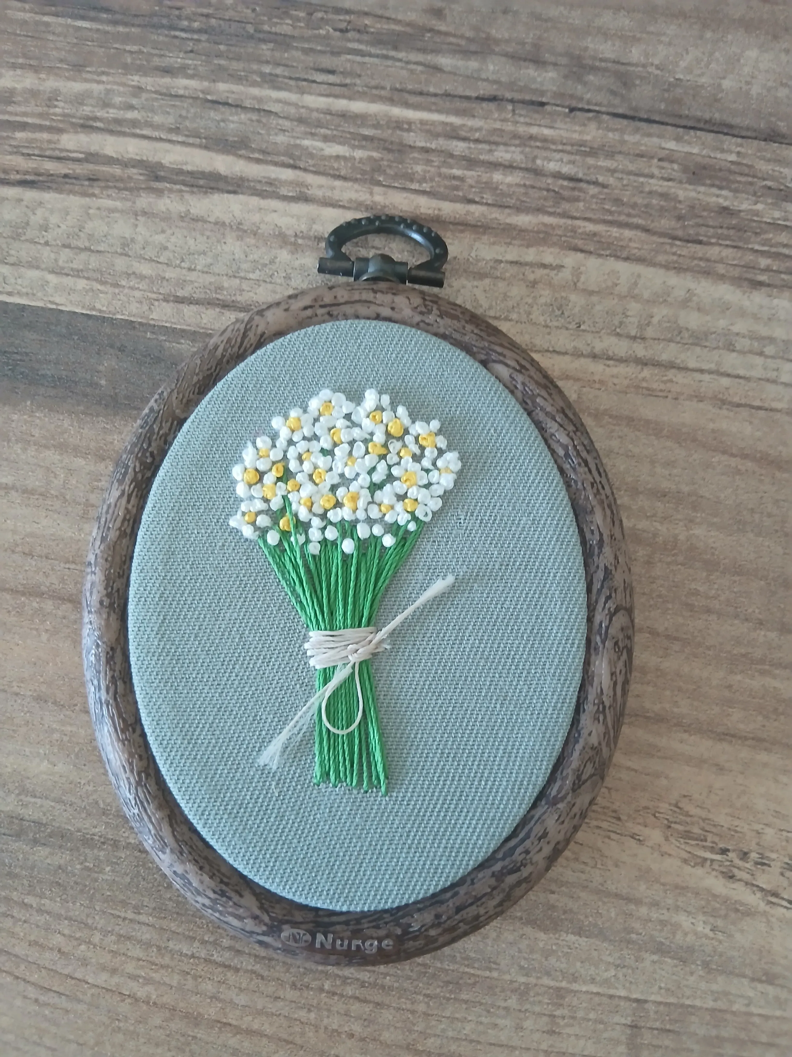 El İşçiliği Çiçek Buketi Nakışlı Dekor Çerçeve