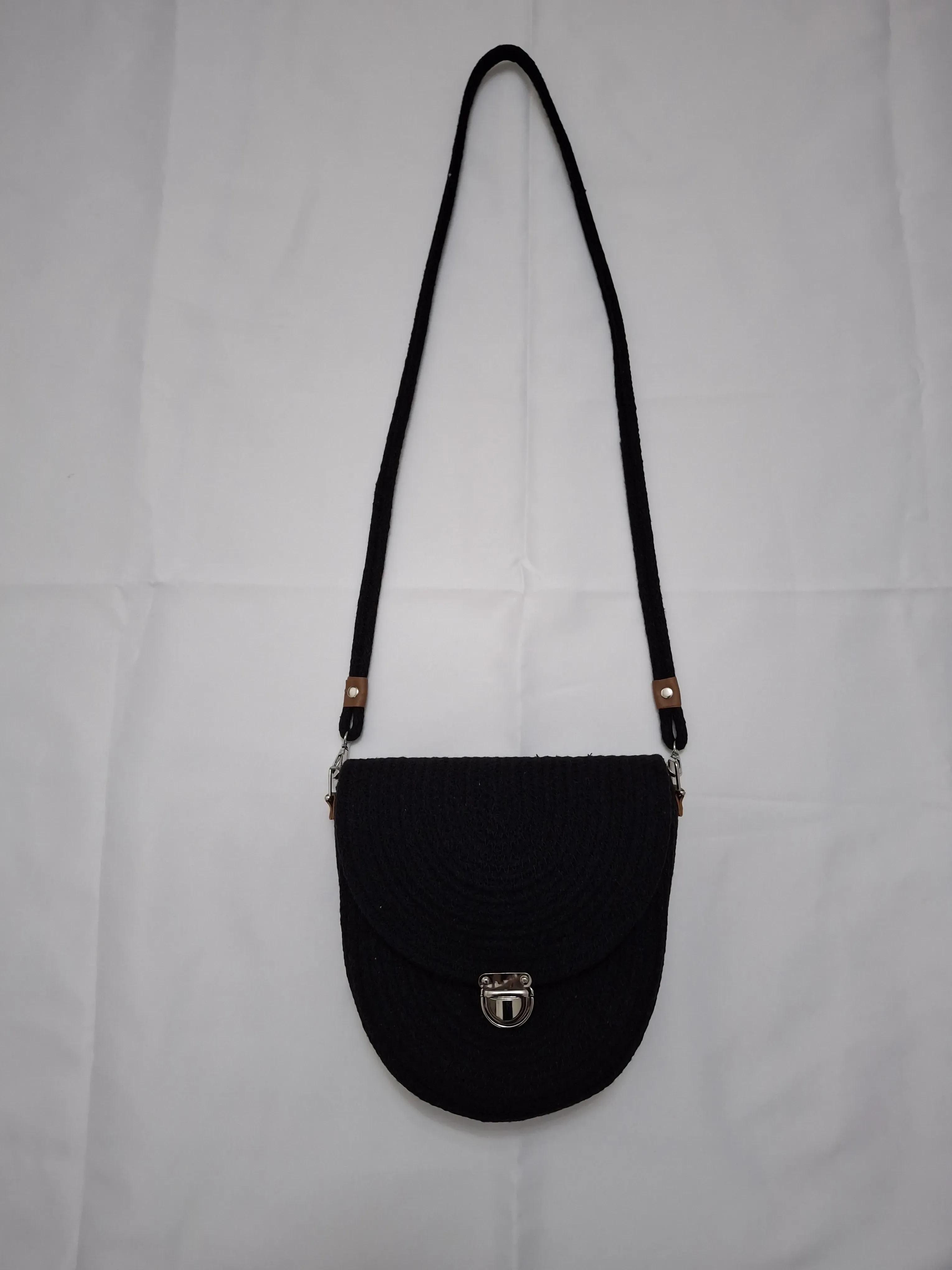 Siyah Tress Kordon İpten Hasır Örgü Omuz Çantası - El Yapımı