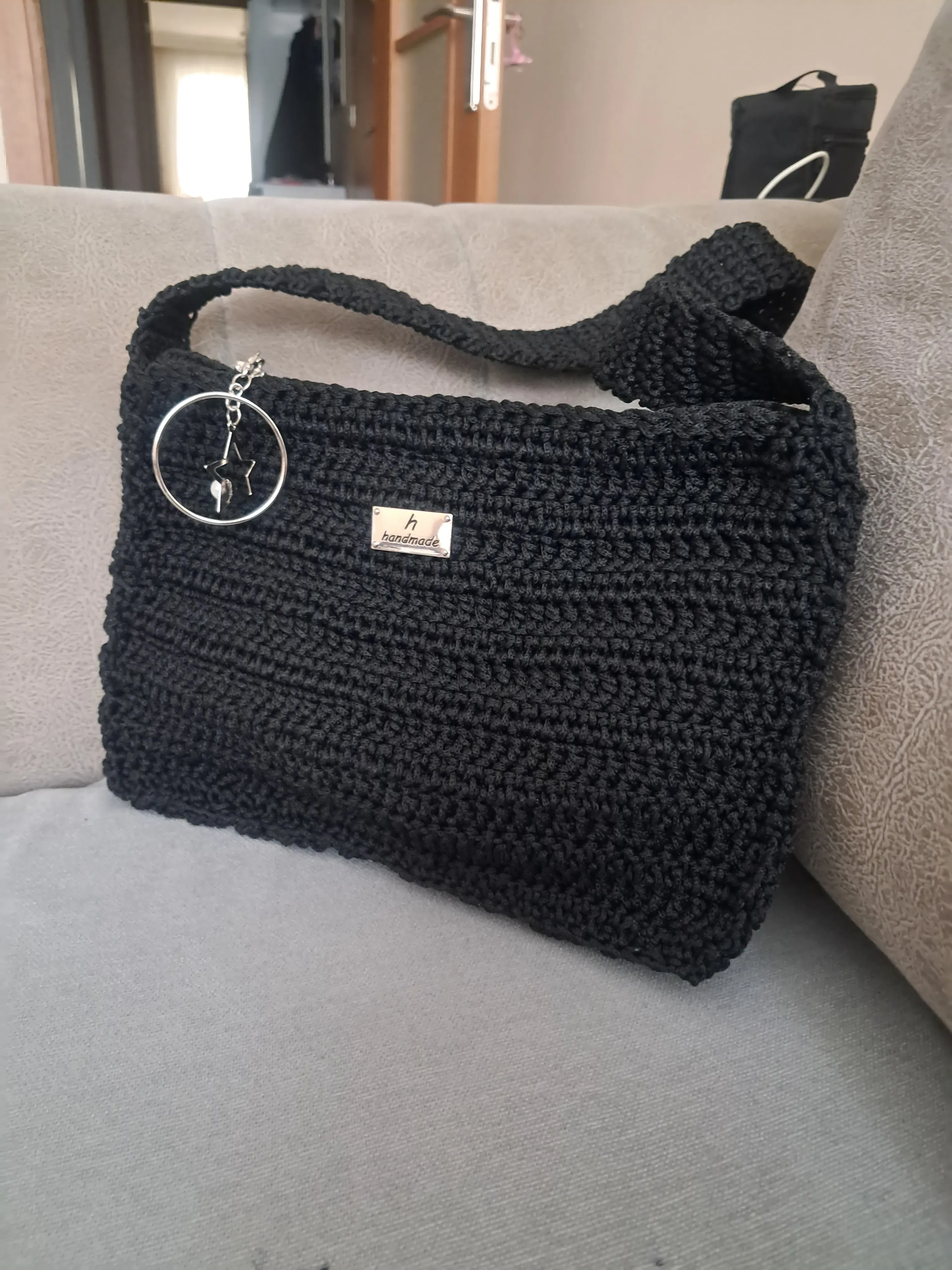 Siyah Örgü Omuz Çantası - Zincir Detaylı, Astarlı - El Emeği