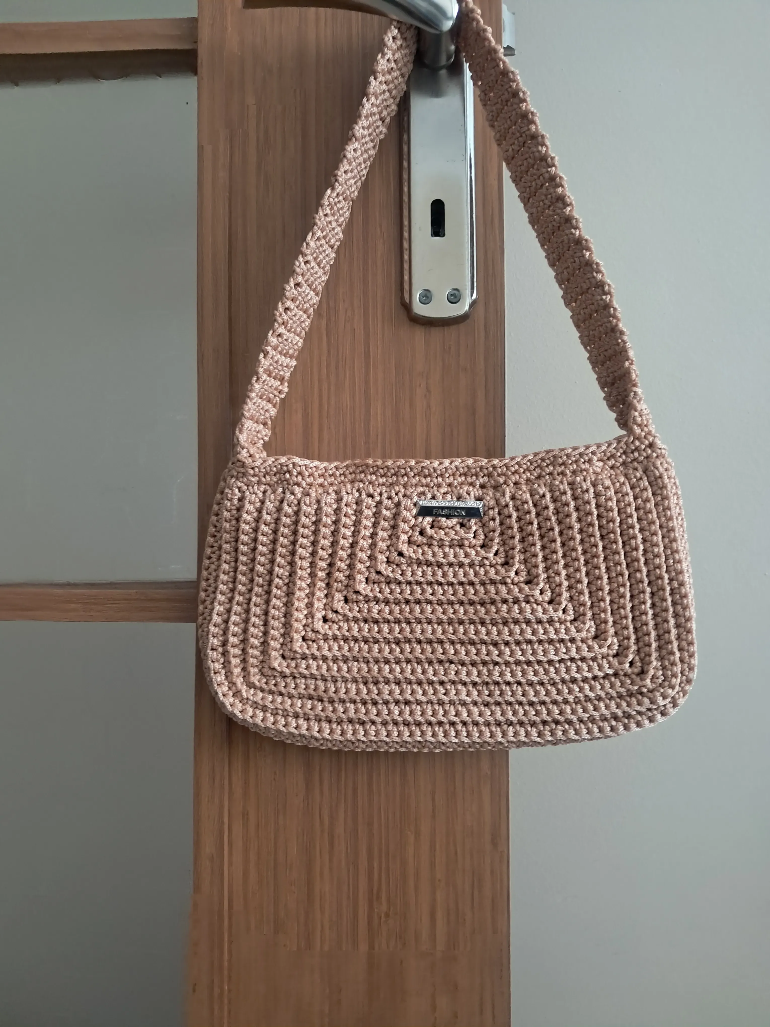 Somon Rengi Örgü Kadın Omuz Çantası - Günlük Kullanıma Uygun