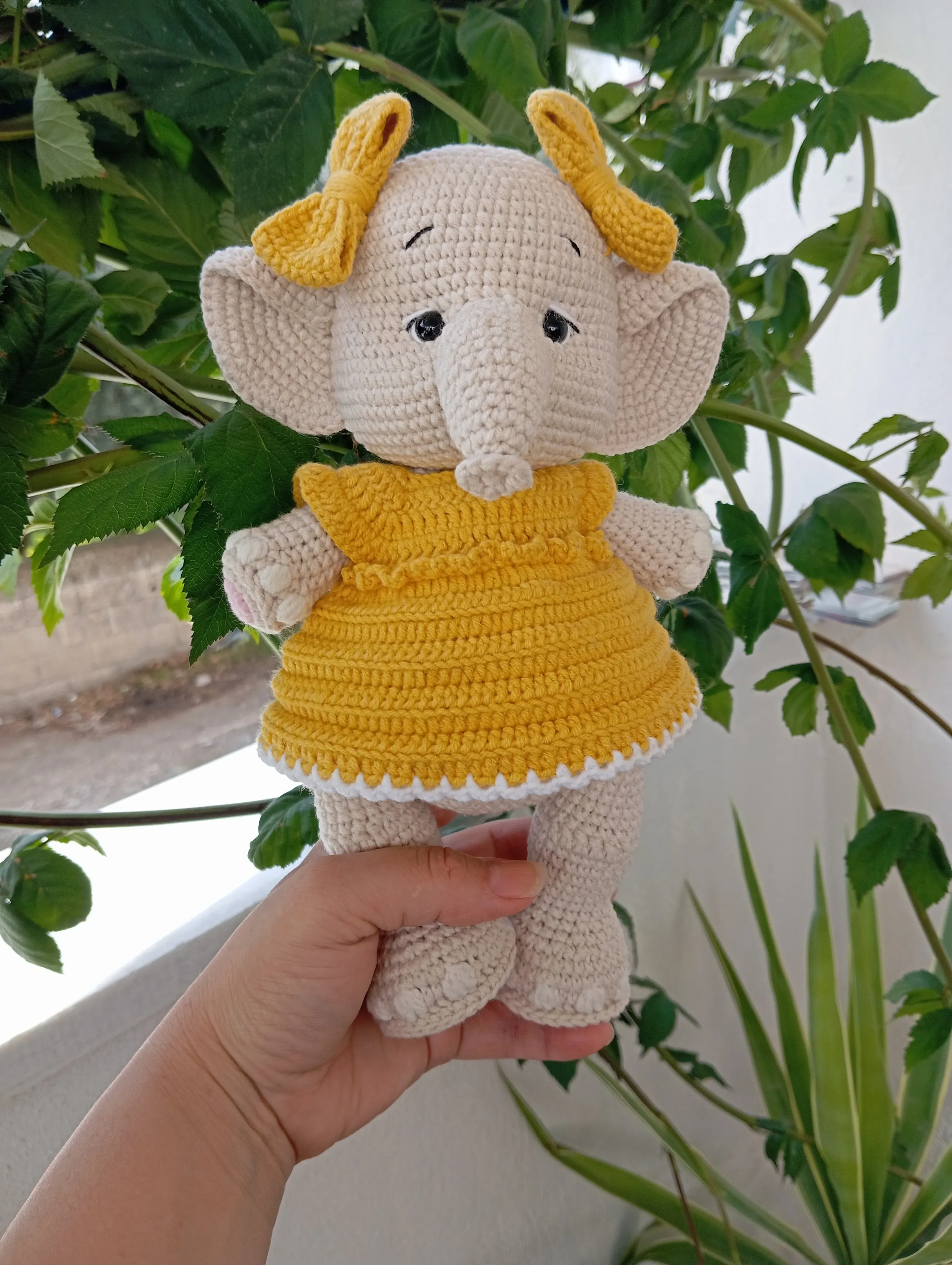 Sarı Elbiseli Amigurumi Fil Oyuncak Bebek - Organik Pamuk İpinden