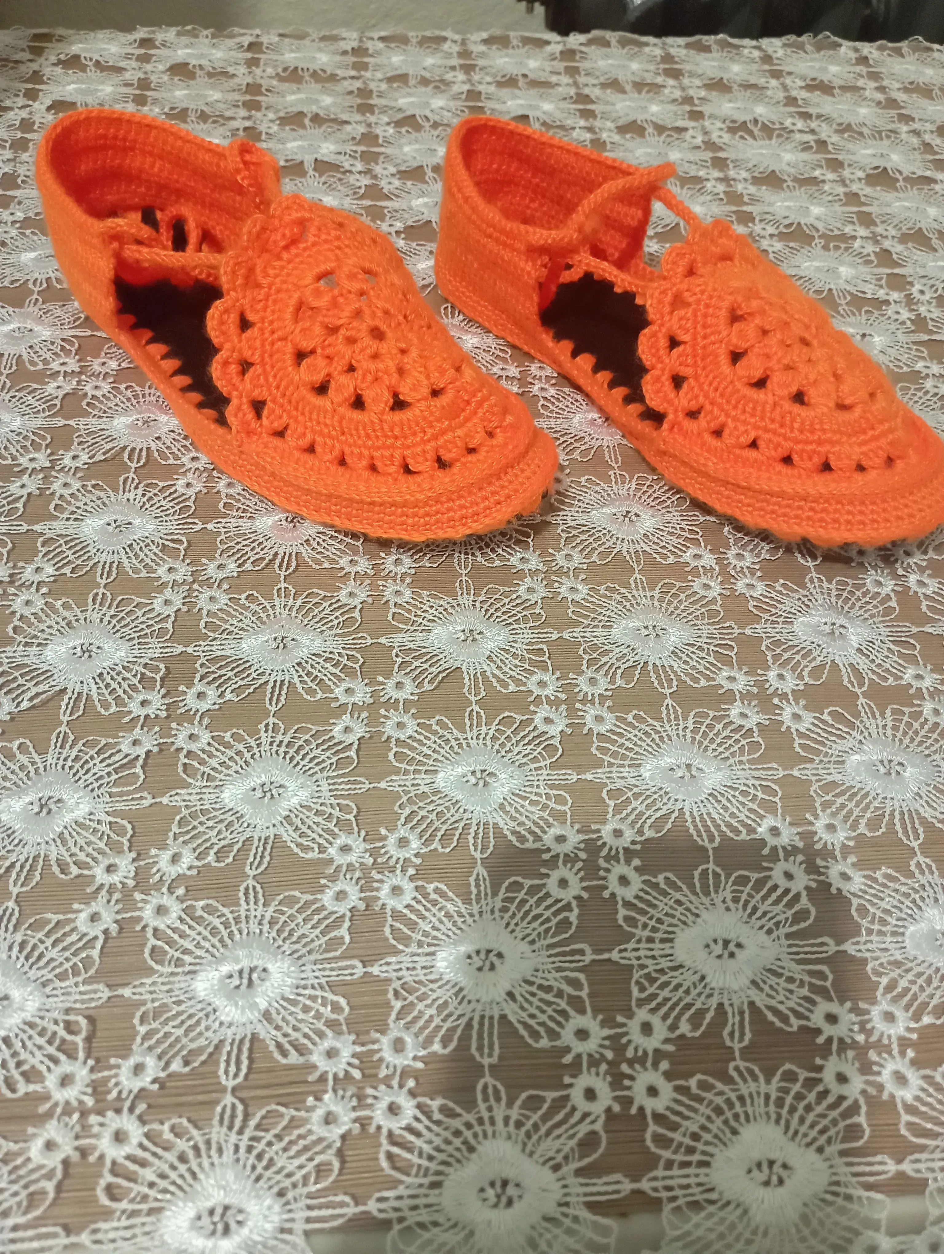 Turuncu Yün Örgü Bayan Terlik - Ev İçi Kullanım - El Emeği