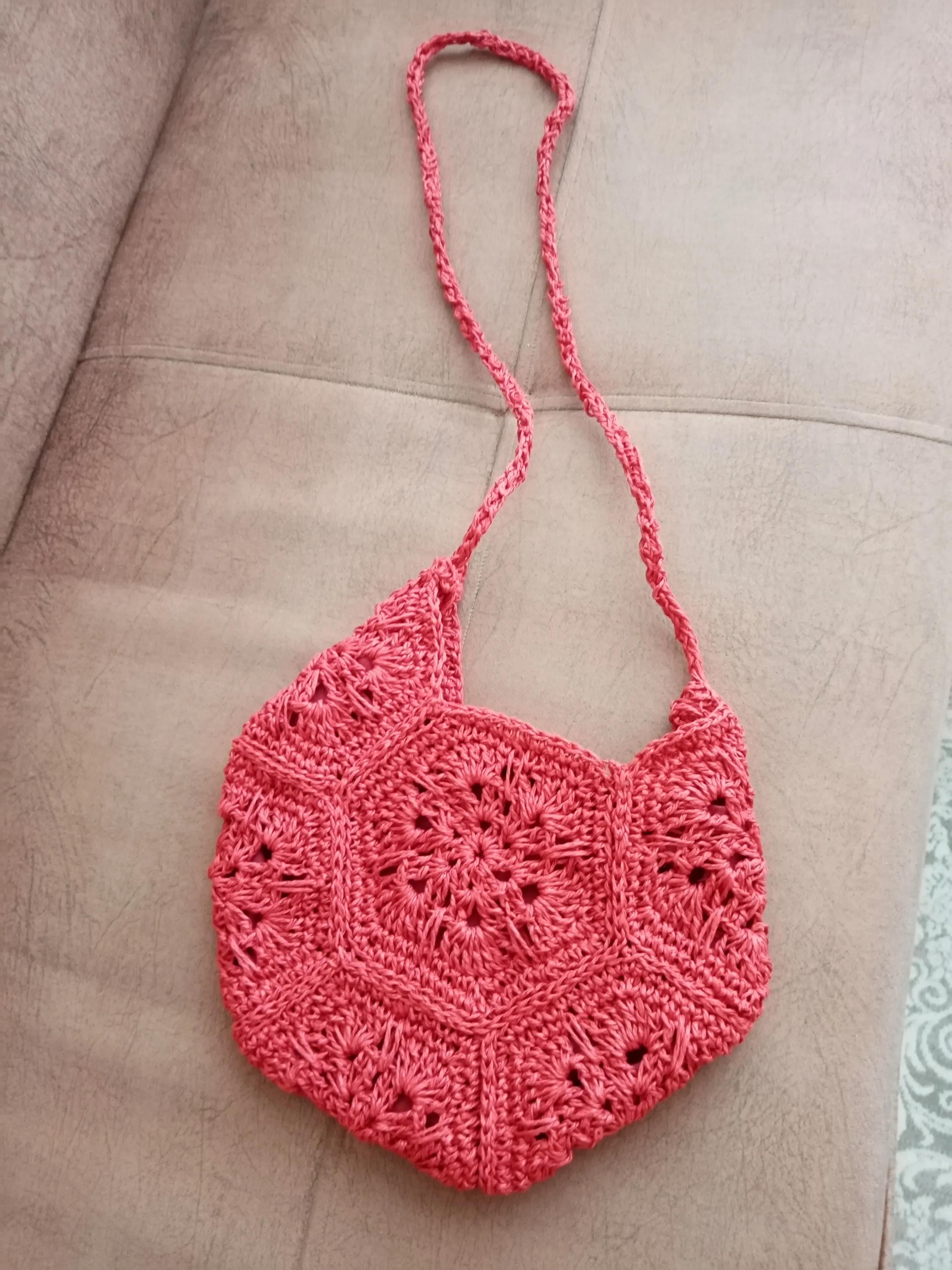 Kırmızı Kağıt İpten Örme Çapraz Askılı Çanta - Astarlı ve Cepli