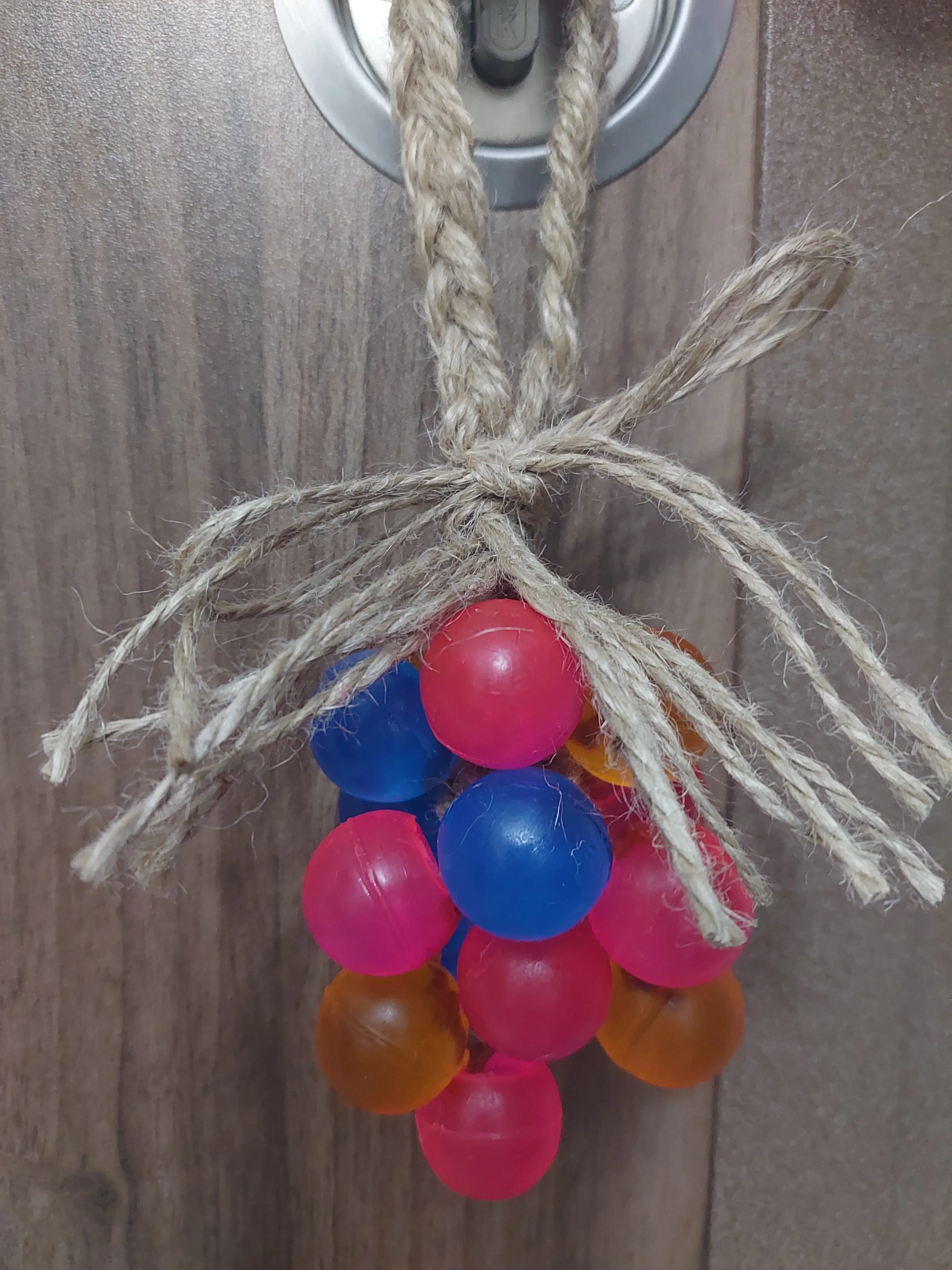 Lavanta Kokulu Üzüm Şeklinde Dekoratif Sabun – Doğal Jüt İpli El Yapımı Tasarım 🍇💜