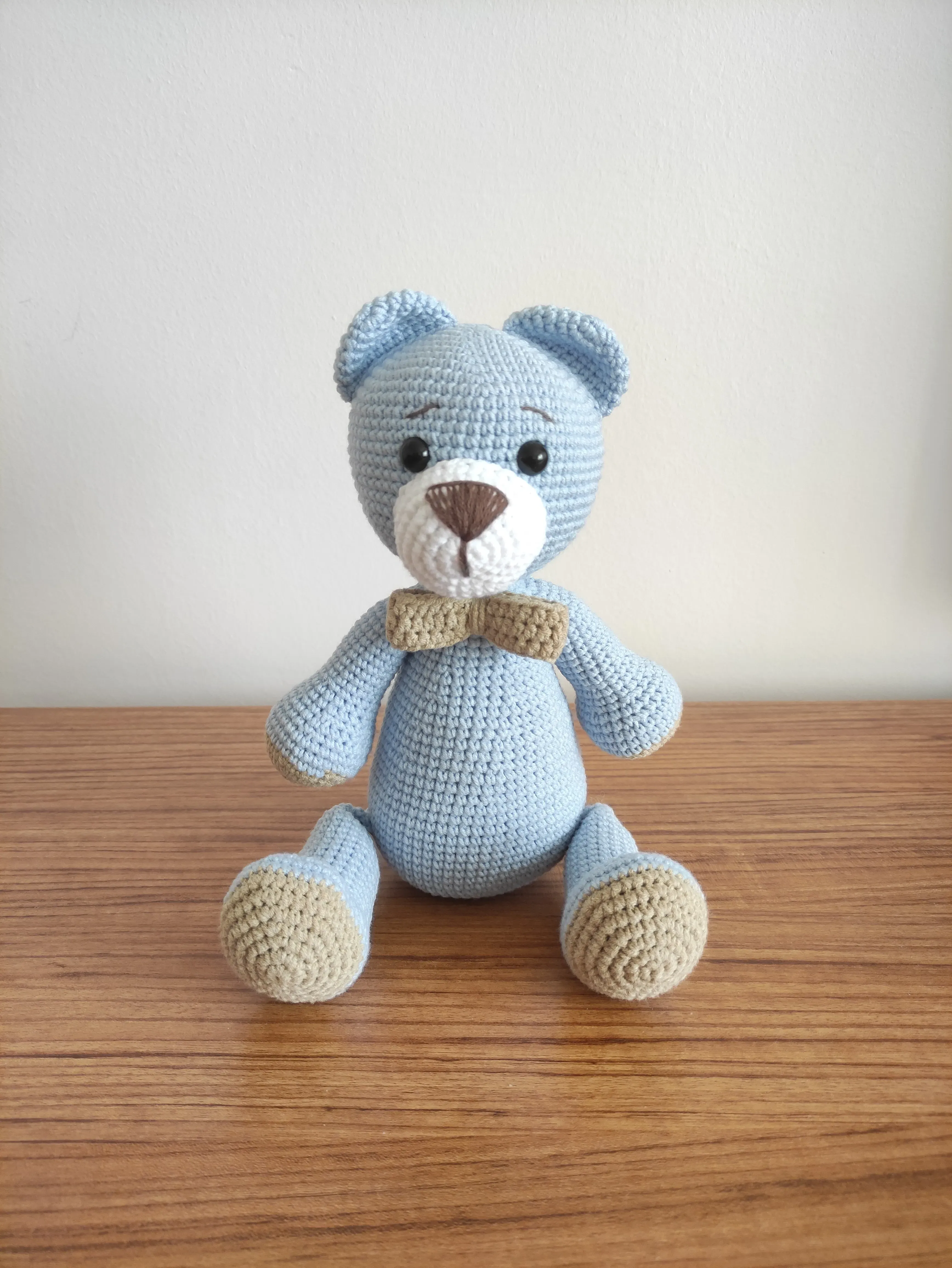 Mavi Amigurumi Ayıcık Oyuncak - 28 cm Boyunda, El Emeği