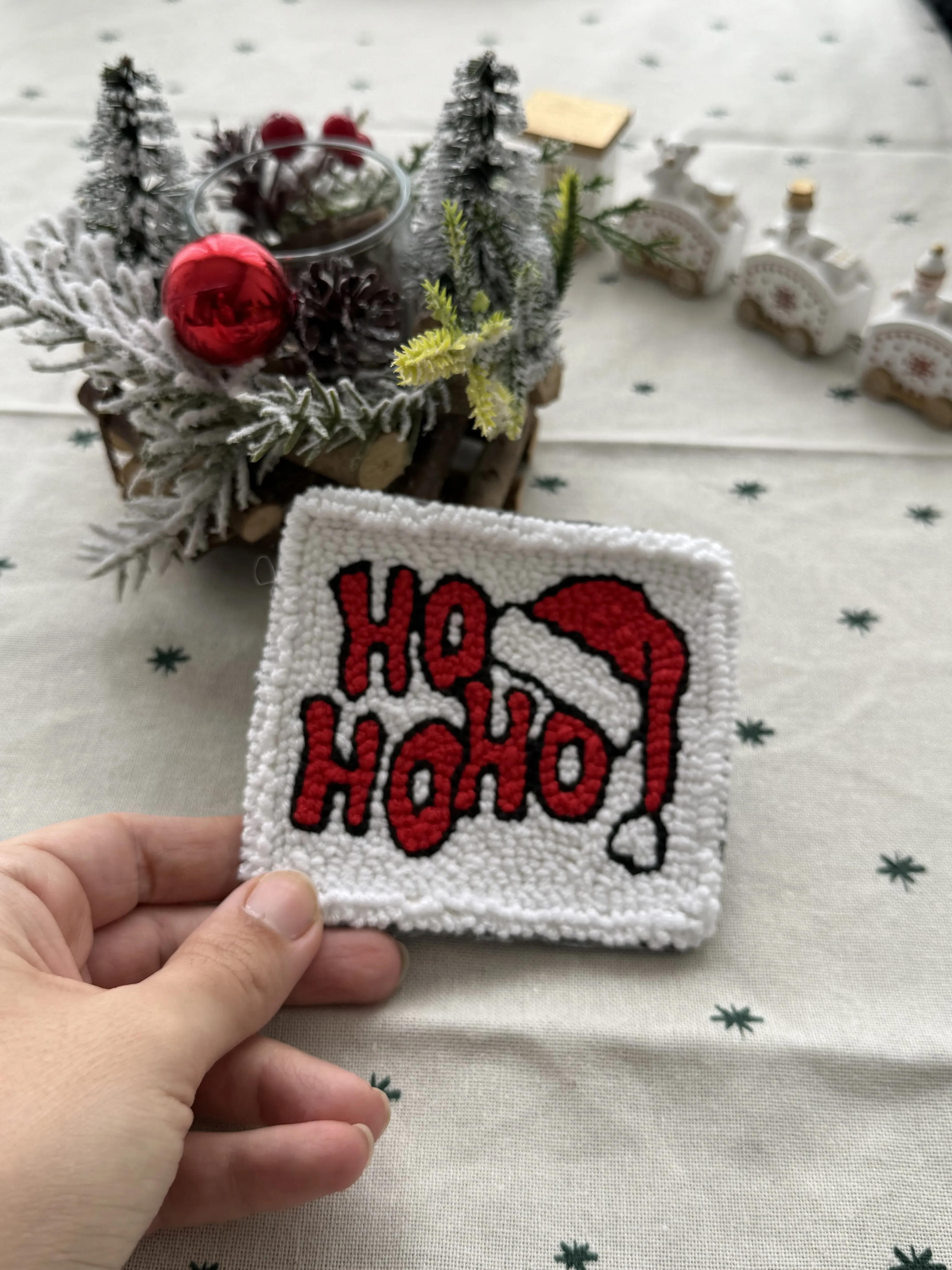 Punch Nakışı Noel Temalı Bardak Altlığı - Ho Ho Ho Tasarım