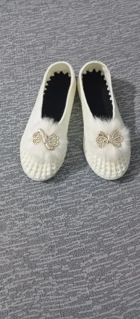 Krem Rengi Örgü Babet Ev Terliği - Zebra Desenli Taban, 37-38 Numara