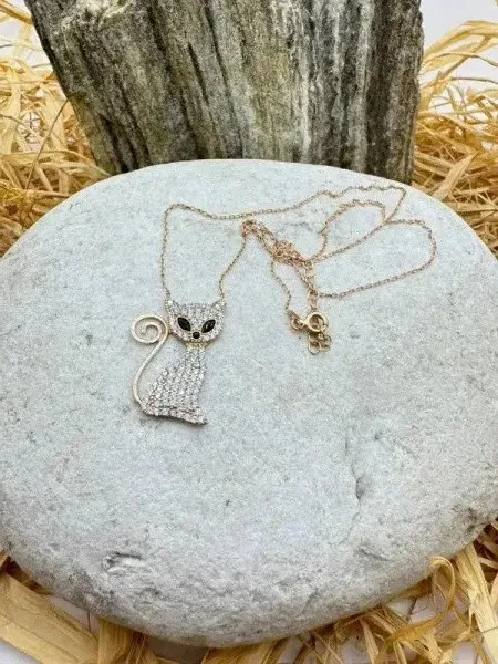 Cat Figured Stone Silver Necklace