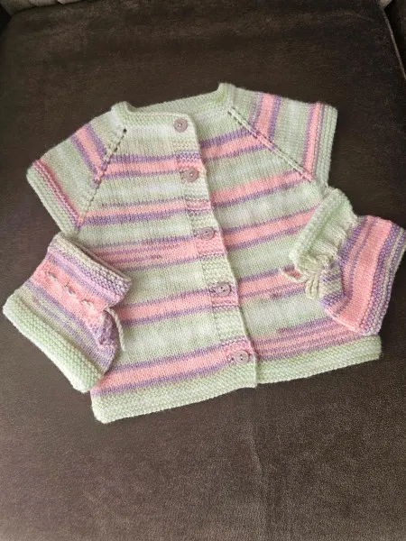 Pastel Çizgili El Örgüsü Bebek Yelek ve Patik Takımı