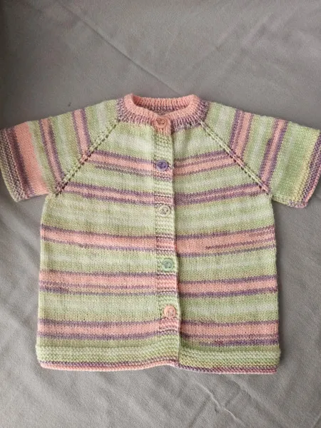Pastel Çizgili Reglan Kollu El Örgüsü Bebek Yeleği