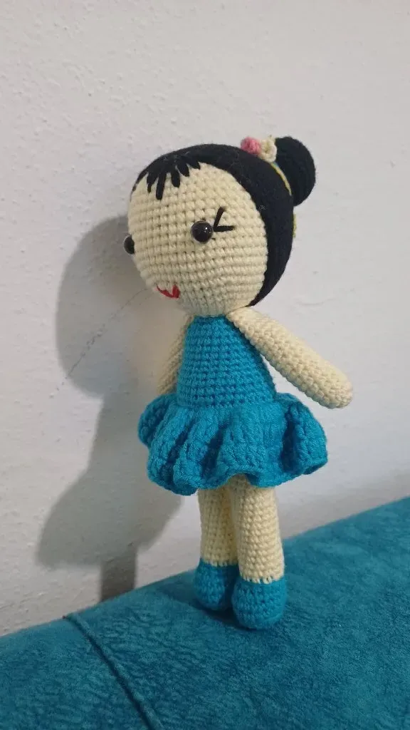 Mavi El Örgüsü Amigurumi Bebek - 20 cm Boyunda Koton İpten