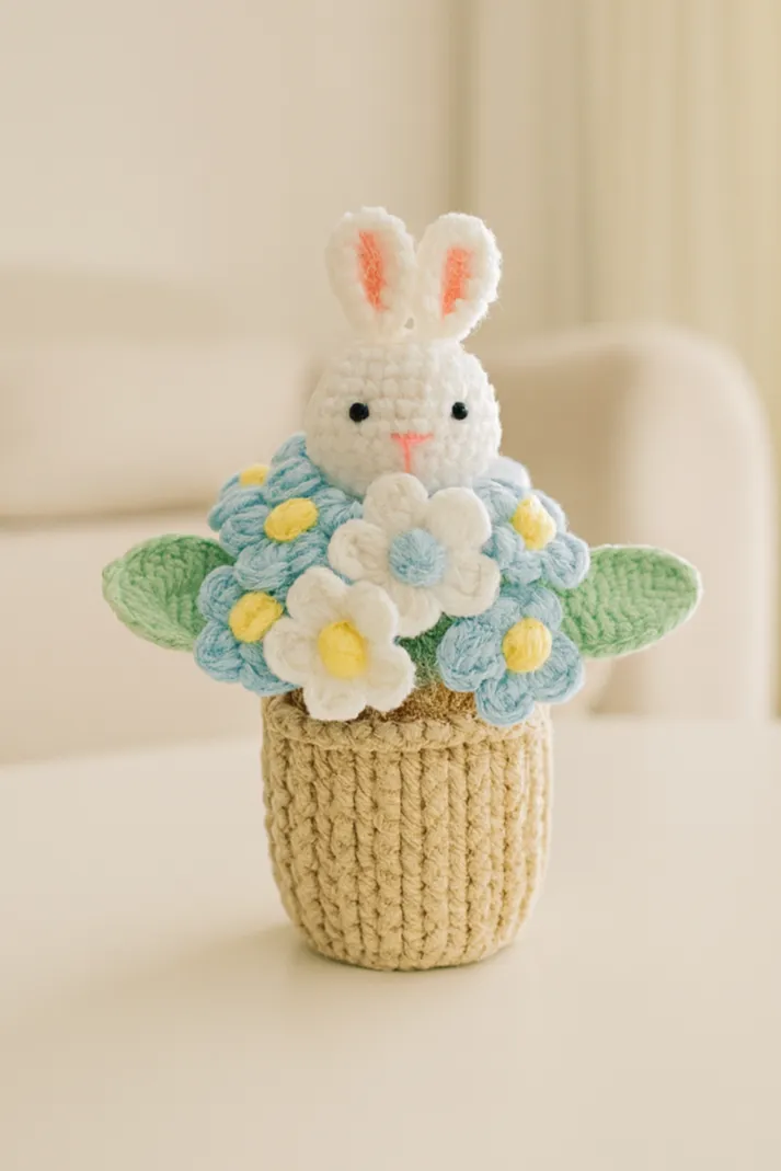 Rabbit Blue and White Potted Flower