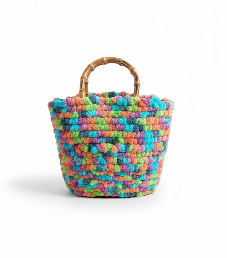 El Yapımı Renkli Örgü Çanta – Bambu Saplı & Yumuşak Dokulu