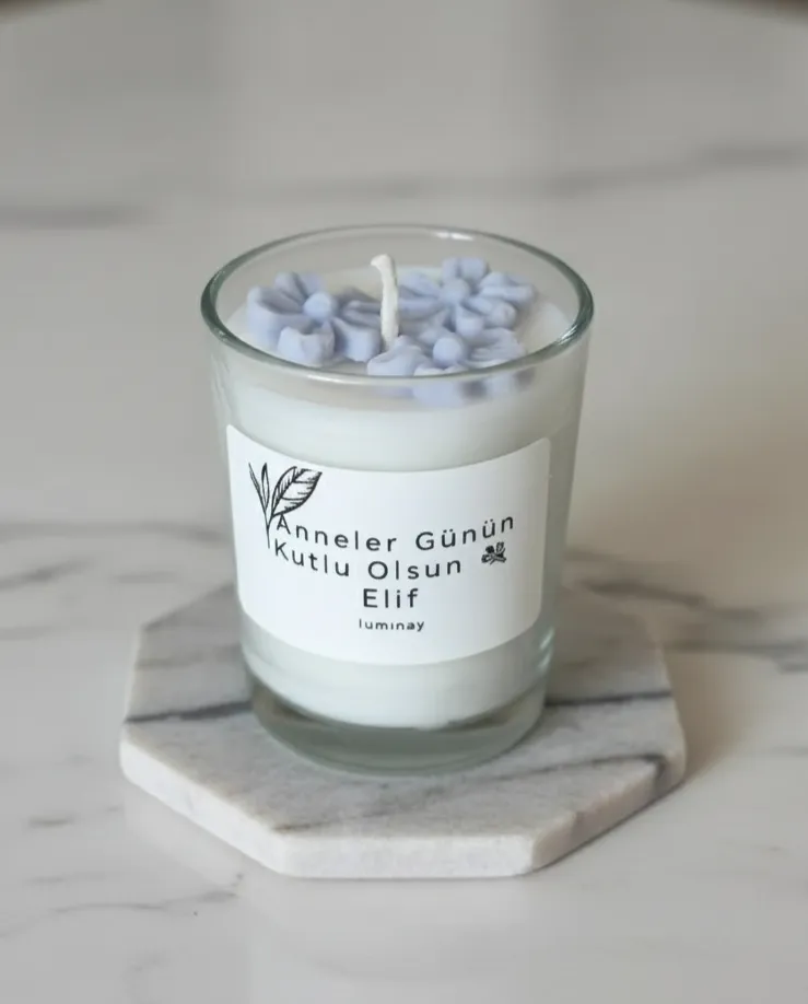 Cam Bardakta Papatyalı Vanilyalı Mum - Kişiye Özel Hediye