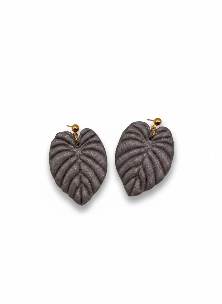 Lemon Mould Green Leaf Design Earring