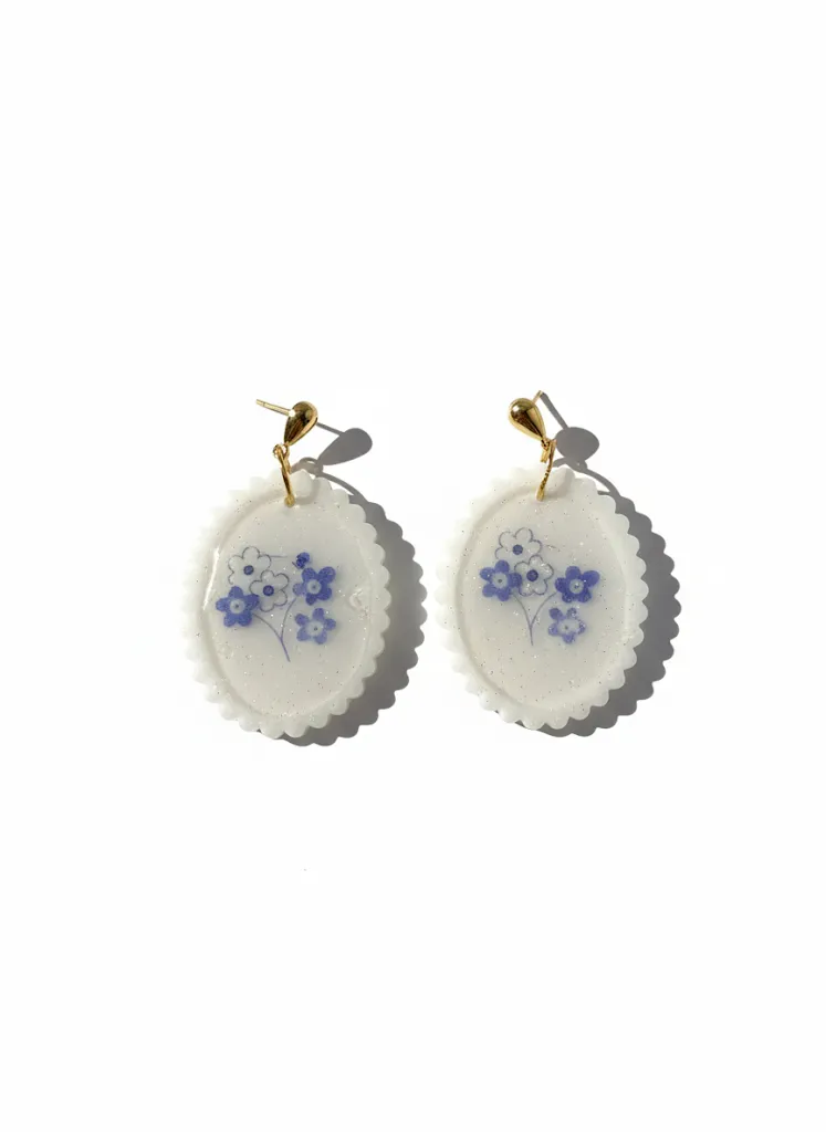 Mineyim Seramik Küpe - Mavi Çiçek Desenli El Yapımı Şeffaf Küpe