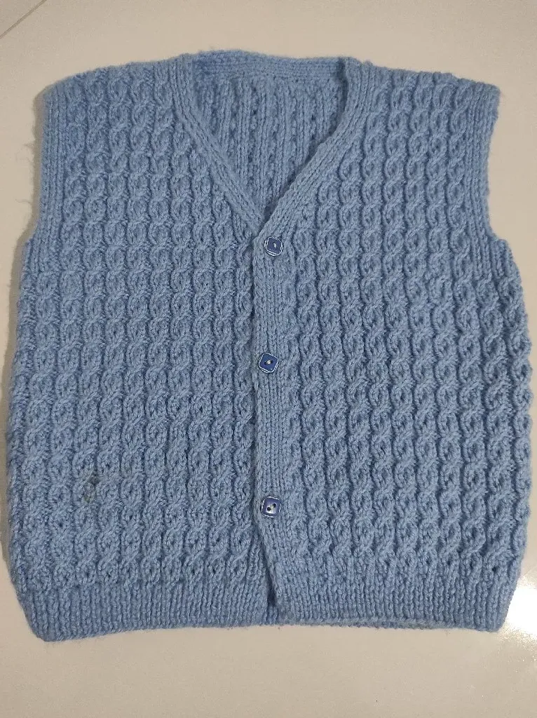 Mavi Örgü Erkek Bebek Yeleği - Çift Şiş Örme, Düğmeli