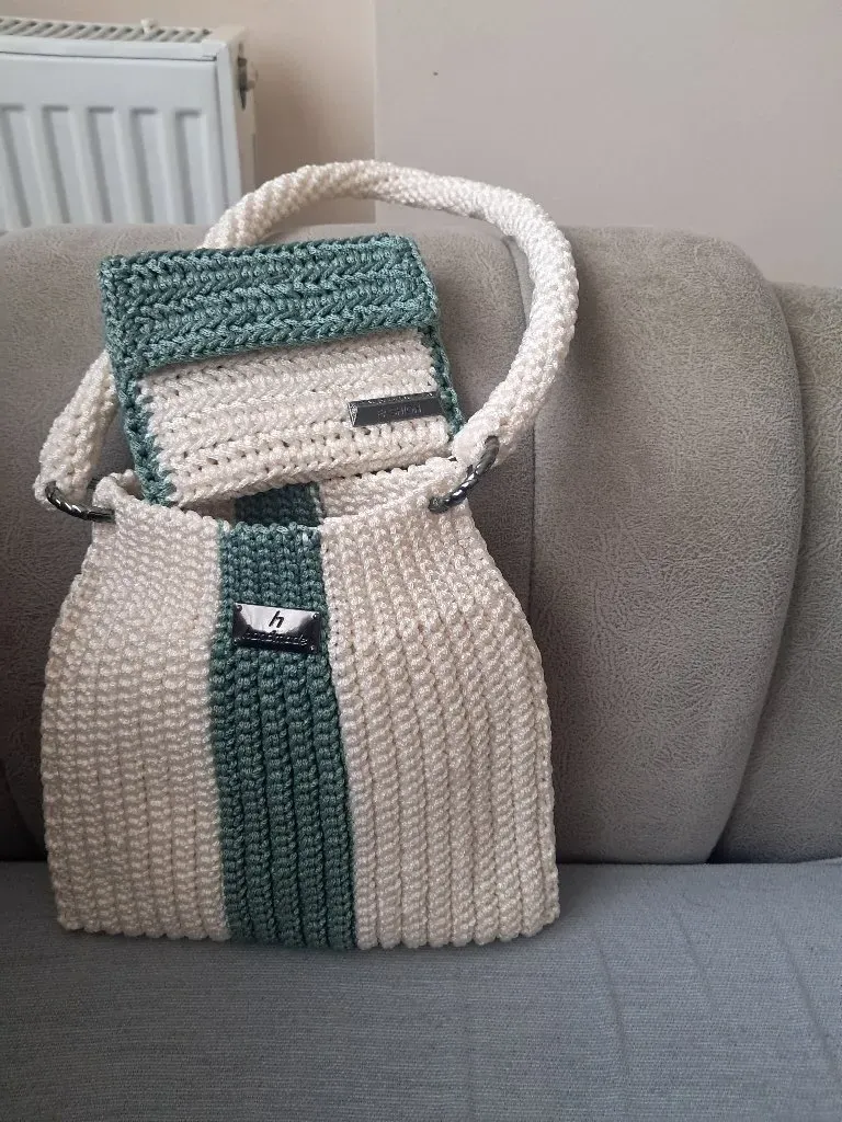 Beyaz ve Yeşil Detaylı Örgü Bohem Kadın Çanta ve Kartlık Seti