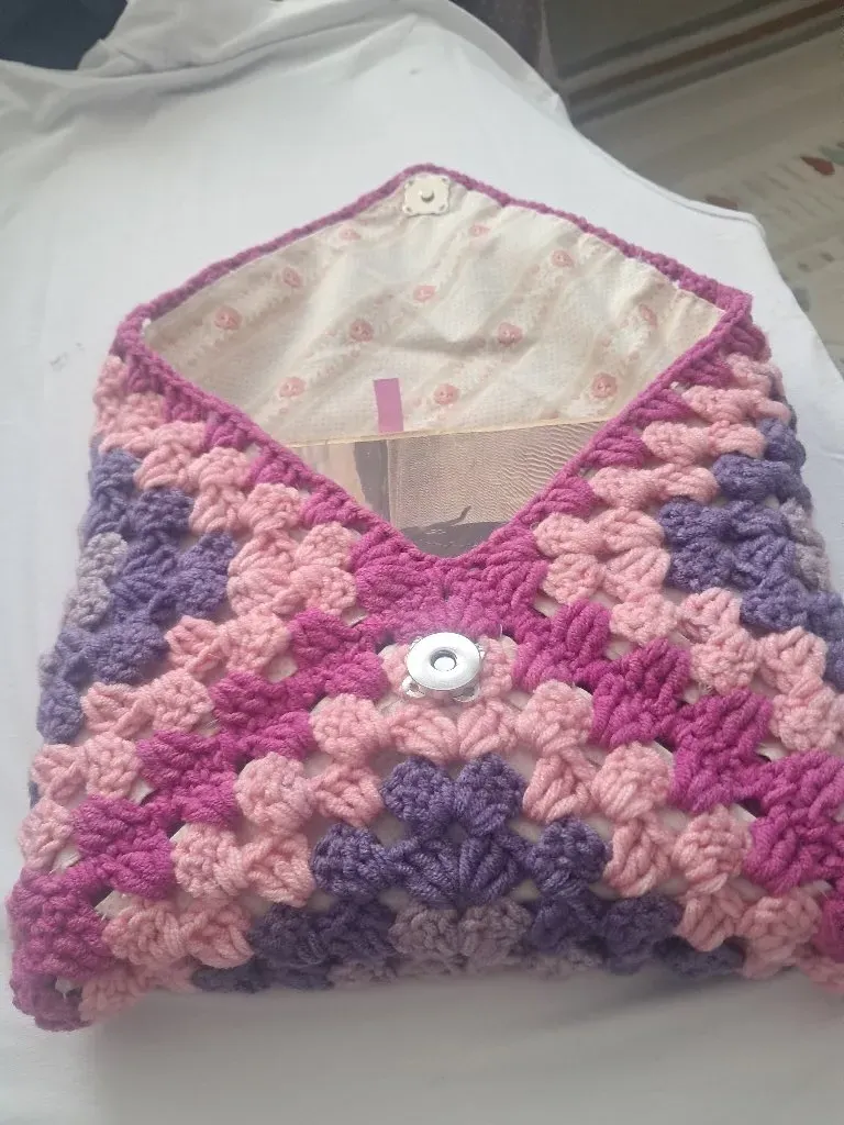 Örgü Kitap Kılıfı - Pembe ve Mor Tonlarda, Kişiye Özel - El Emeği