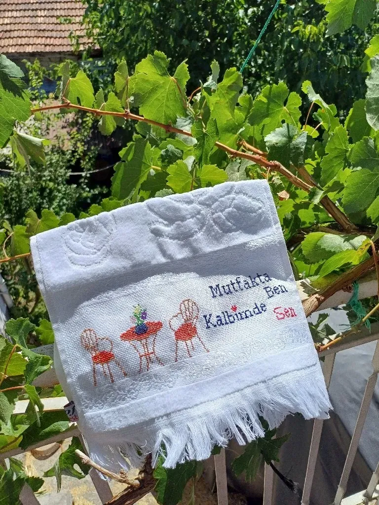 Beyaz Pamuklu Etamin İşlemeli Mutfak Havlusu - El Emeği