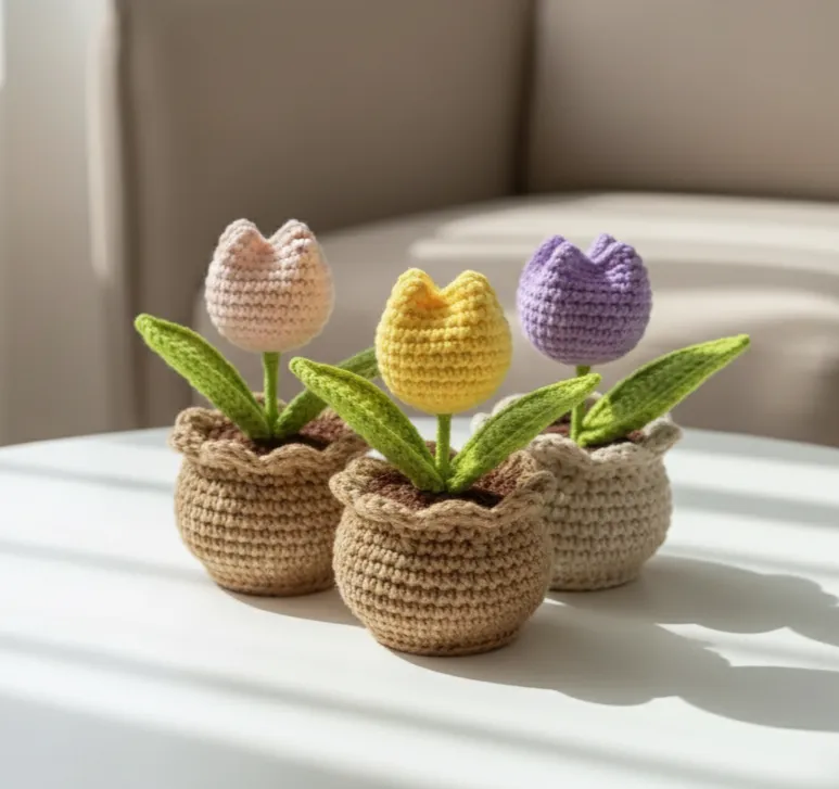 Örgü Laleler - Dekoratif Amigurumi Çiçek Saksısı Seti (3 Adet) - El Emeği